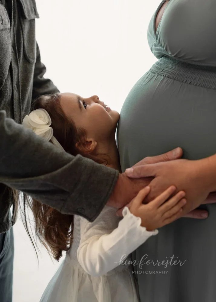 North Okanagan Maternity Photographer Natural