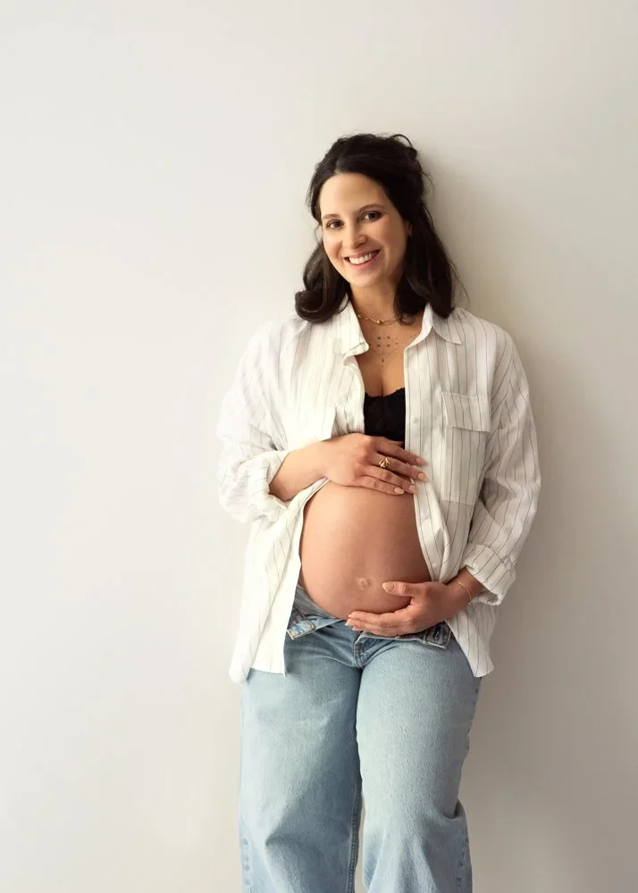 Okanagan and Vancouver Maternity Photographer