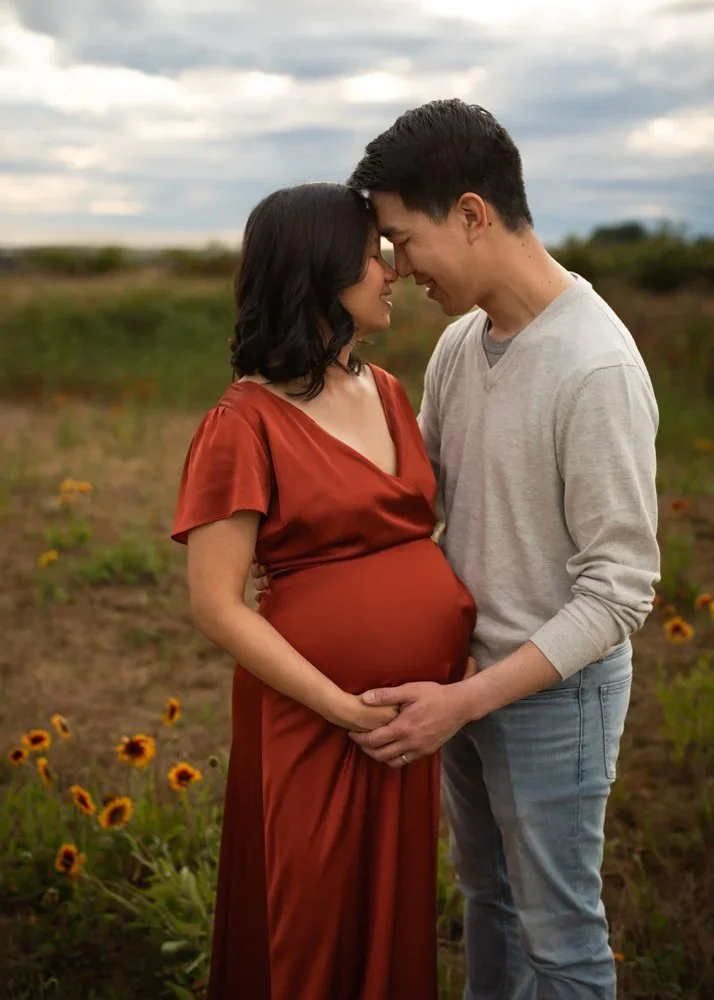 North Okanagan Maternity Photoshoot