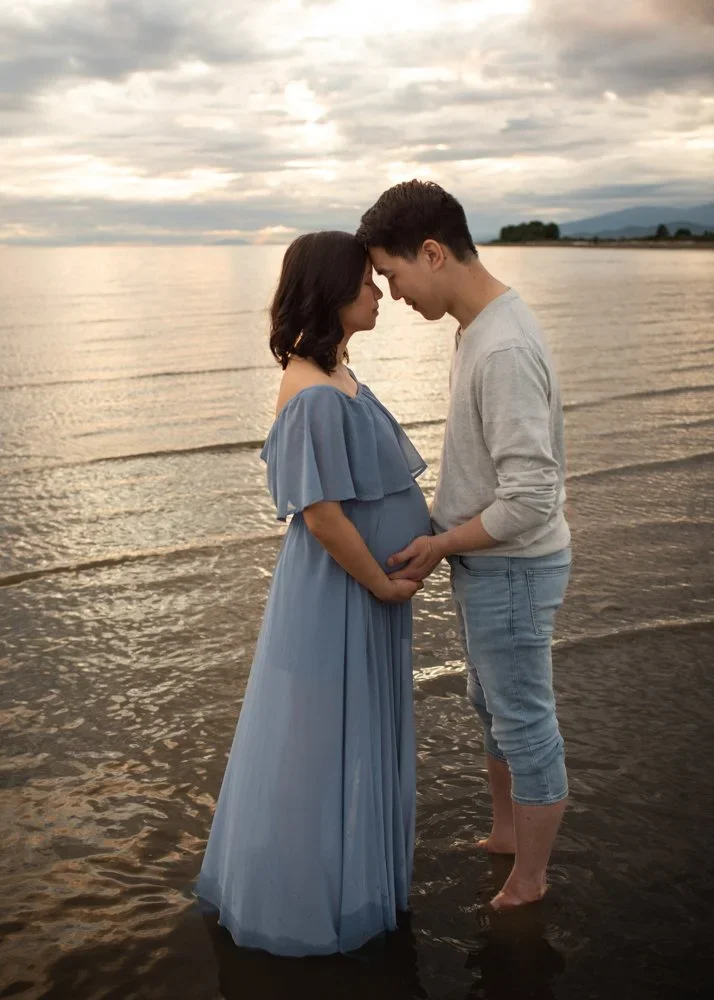 White Rock Beach Maternity Session