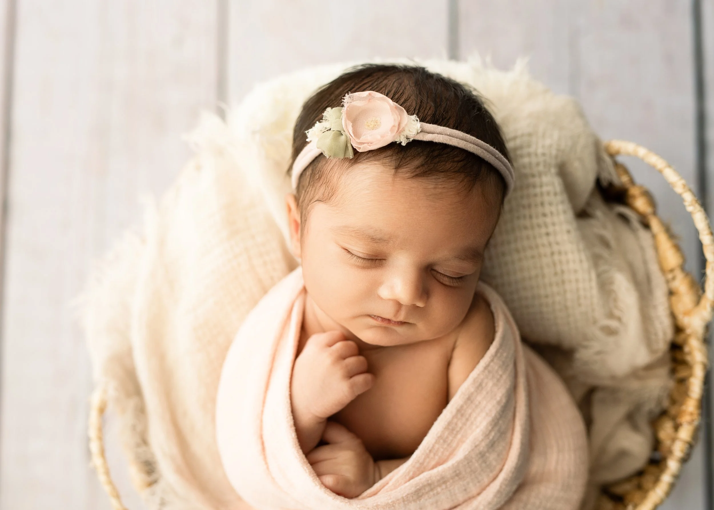 Natural Newborn Photography In Kelowna
