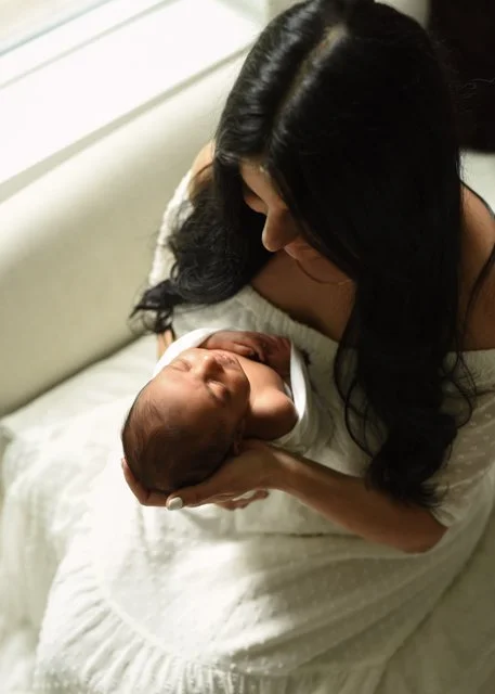 Lifestyle Newborn Photography In Vancouver