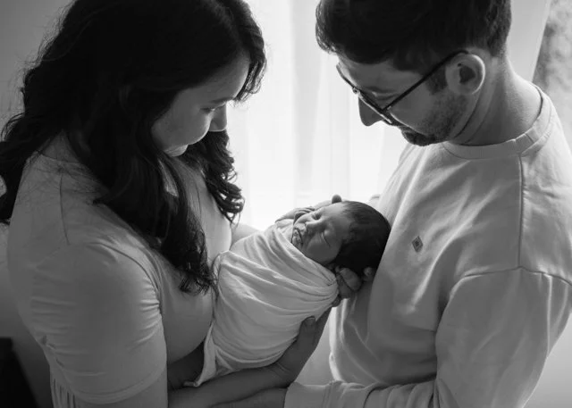 Newborn and Family Photographer Natural