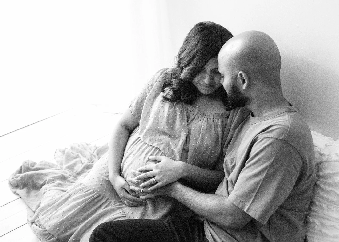 Effortless, timeless, and natural maternity sessions - thoughtfully captured in the comfort of your home and available year-round. A relaxed, meaningful way to document this beautiful season of becoming.

-
#maternityphotography #maternitysession #in
