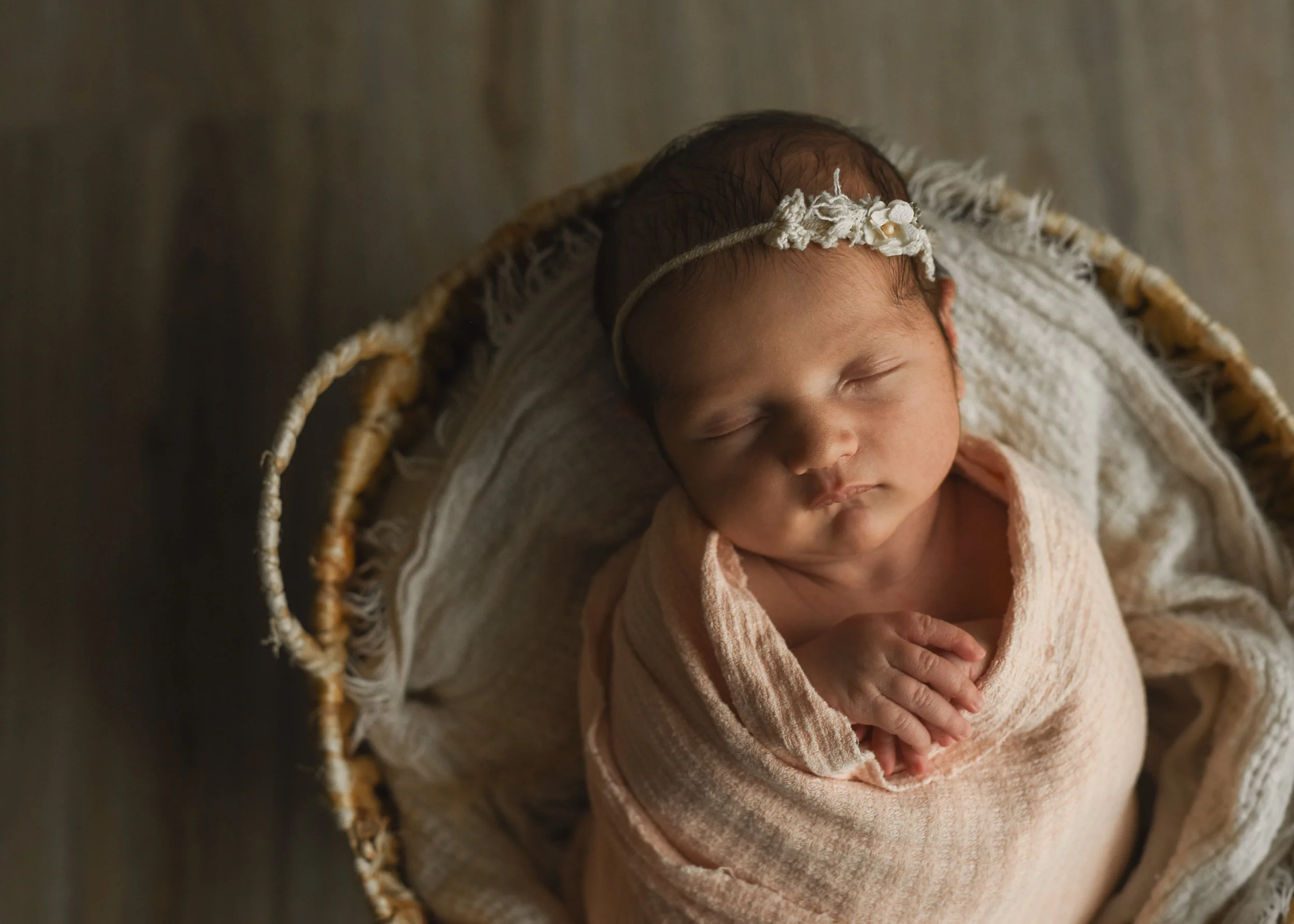 Natural Newborn Photographer In Vancouver and Okangana