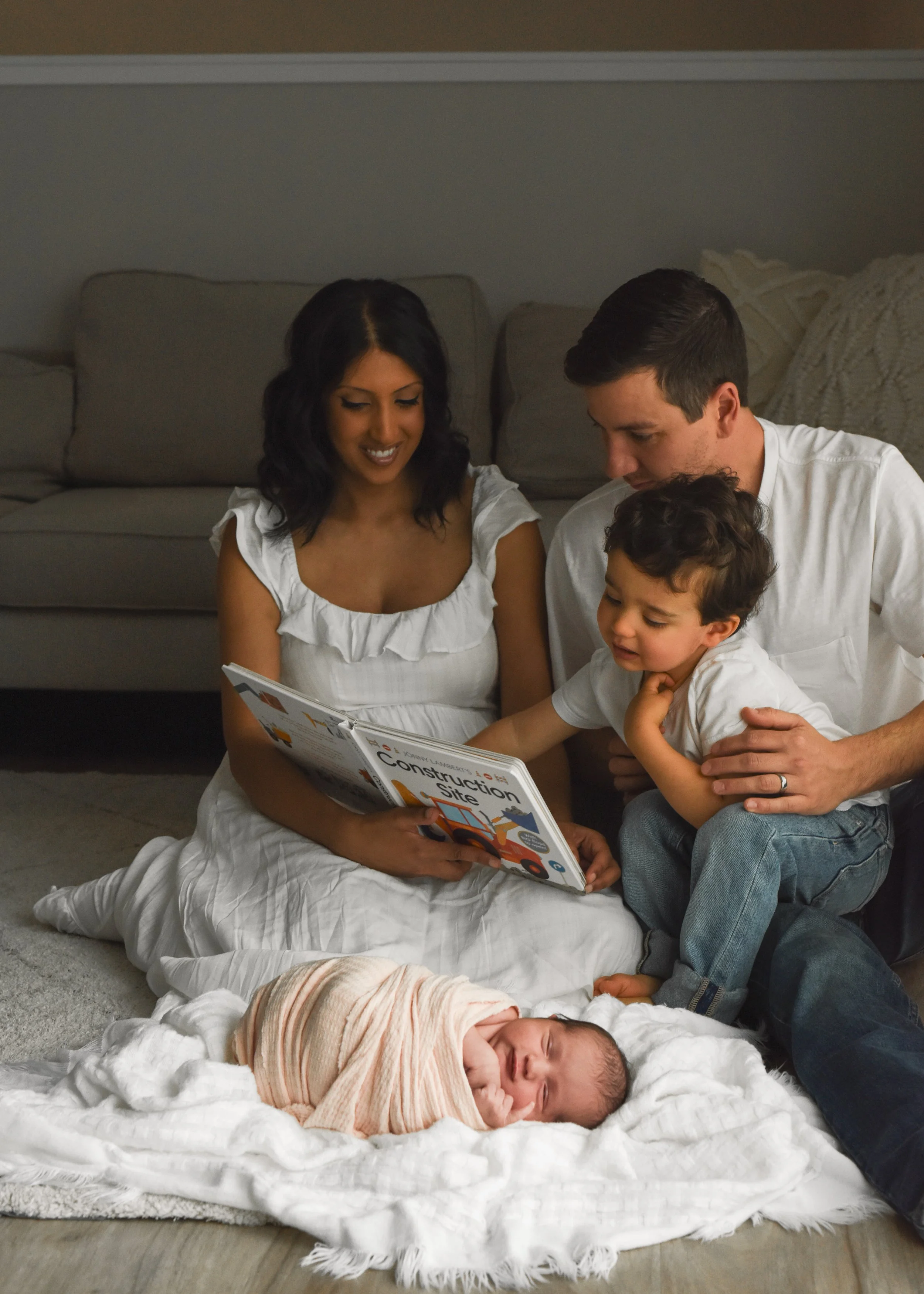 Lifestyle Newborn Photography In the Okanagan