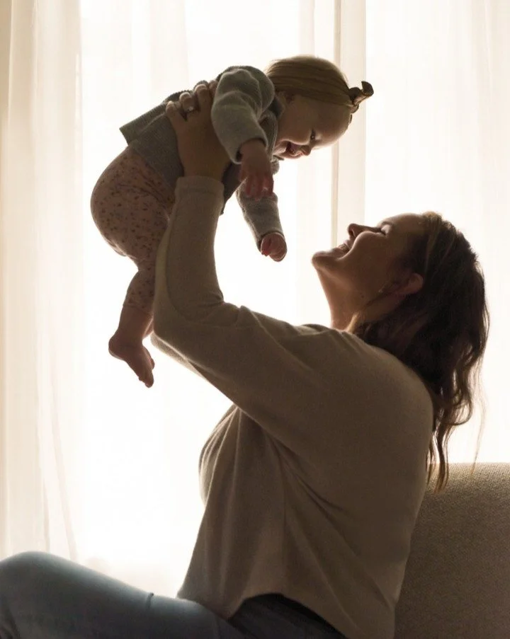 When home isn&rsquo;t an option, light and laughter come to life in our studio location in South Surrey ✨ Little smiles like these are always worth it. Comment below to tell us which photo is your favourite!

#SouthSurreyBC
#VancouverBC 📍
#KelownaNe