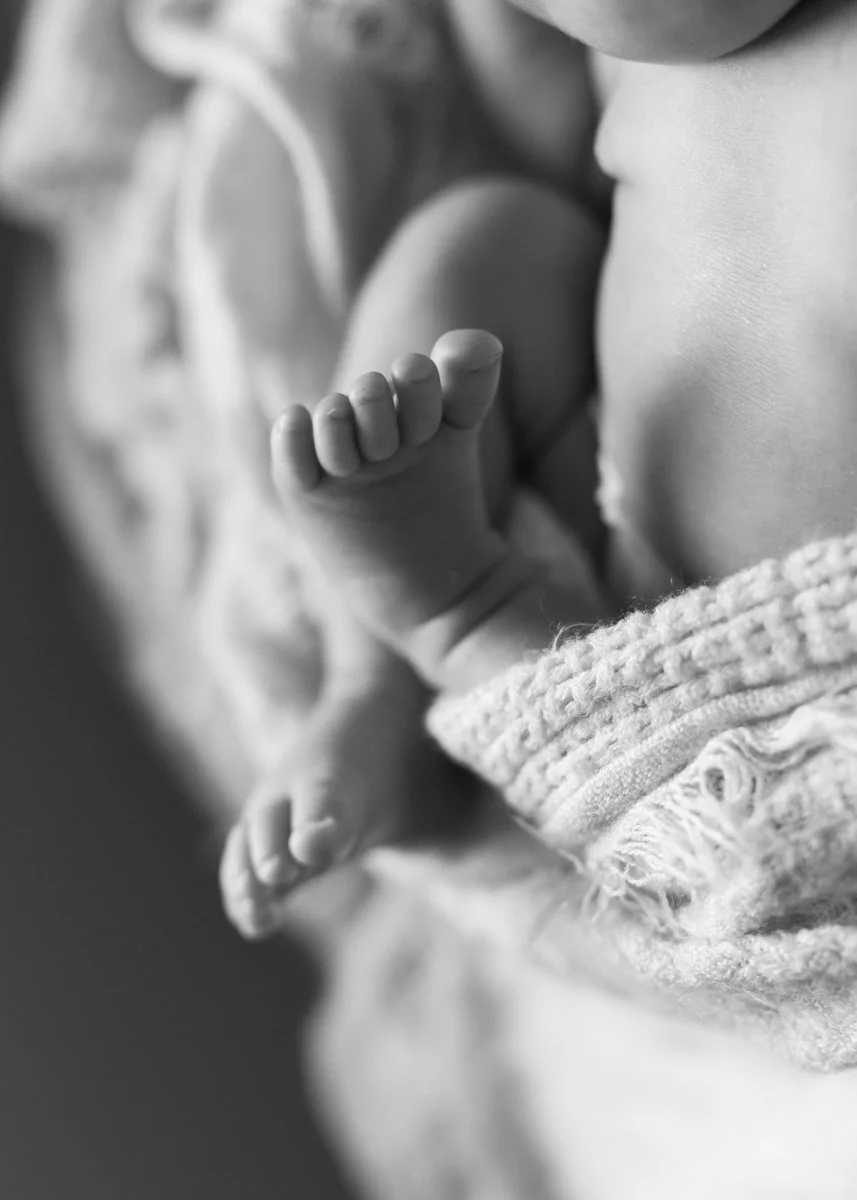 Newborn Photographer Vancouver Natural