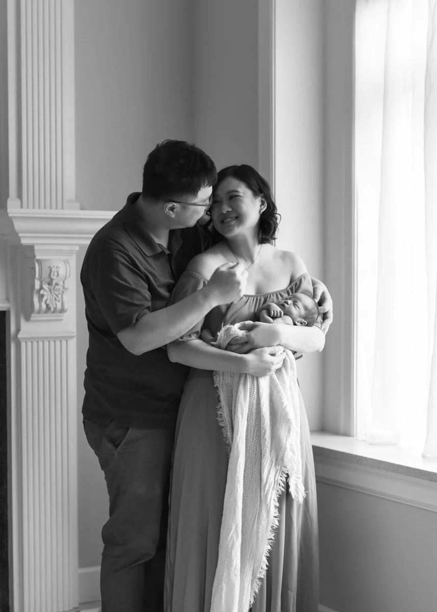 Simple Newborn and Family Photography 
