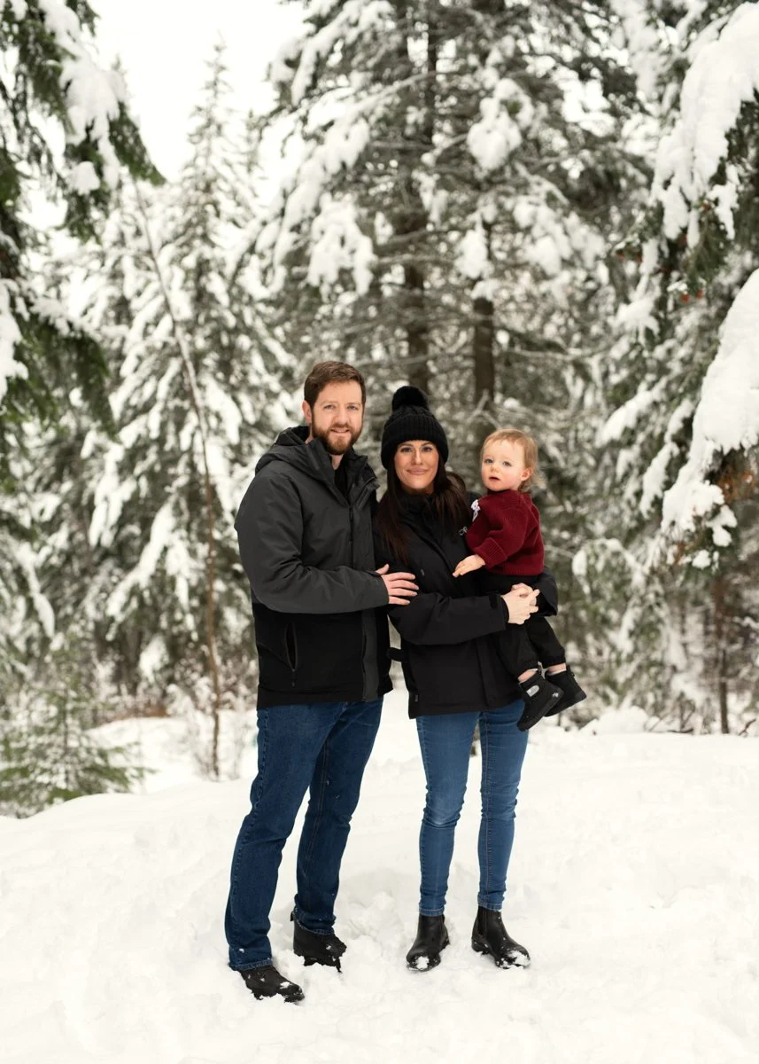 Vernon Family Photography Snowfall