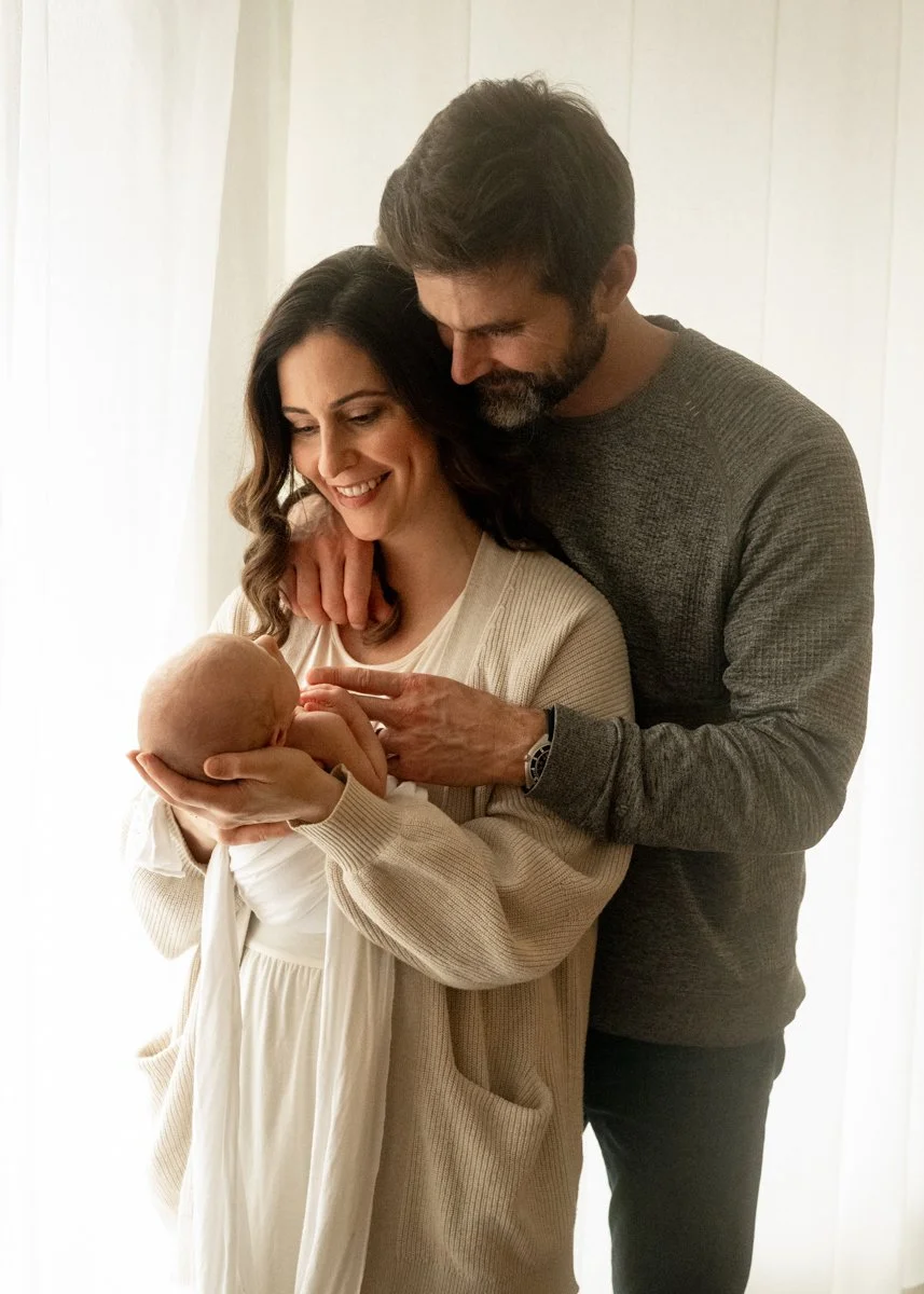 Lifestyle Newborn Photographer Kelowna