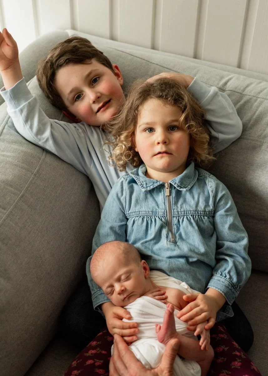 Newborn and Sibling Photography Kelowna