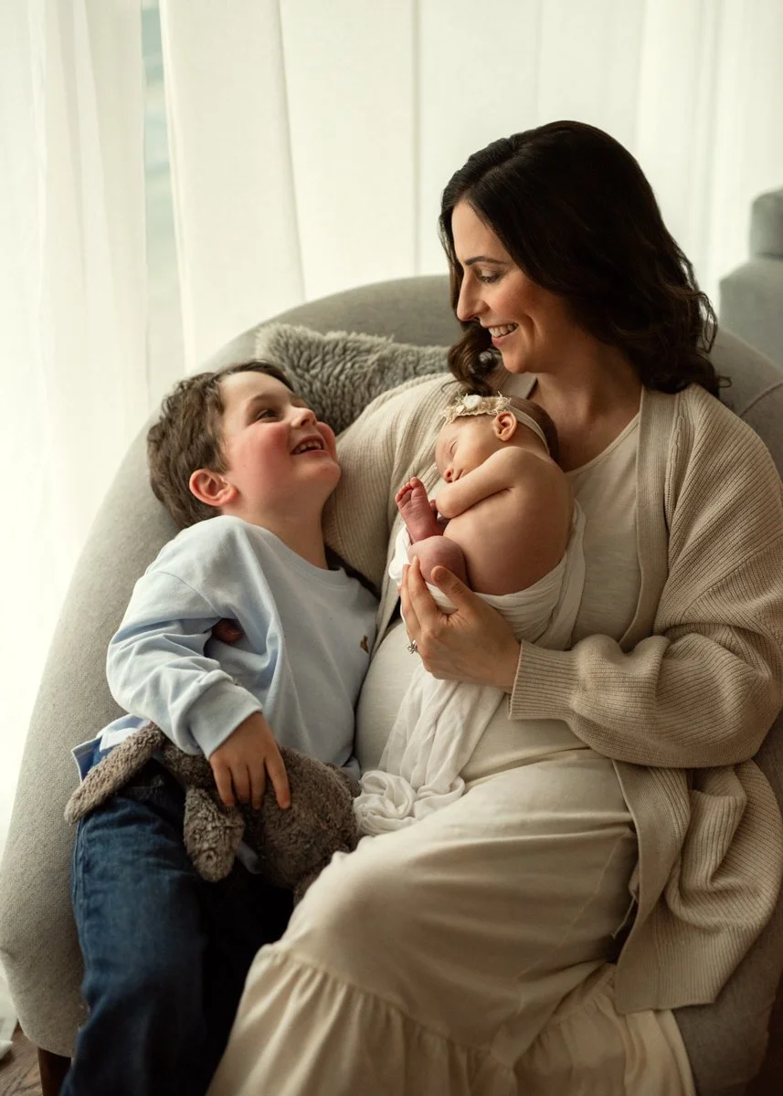 Relaxed In-Home Newborn Photography Kelowna