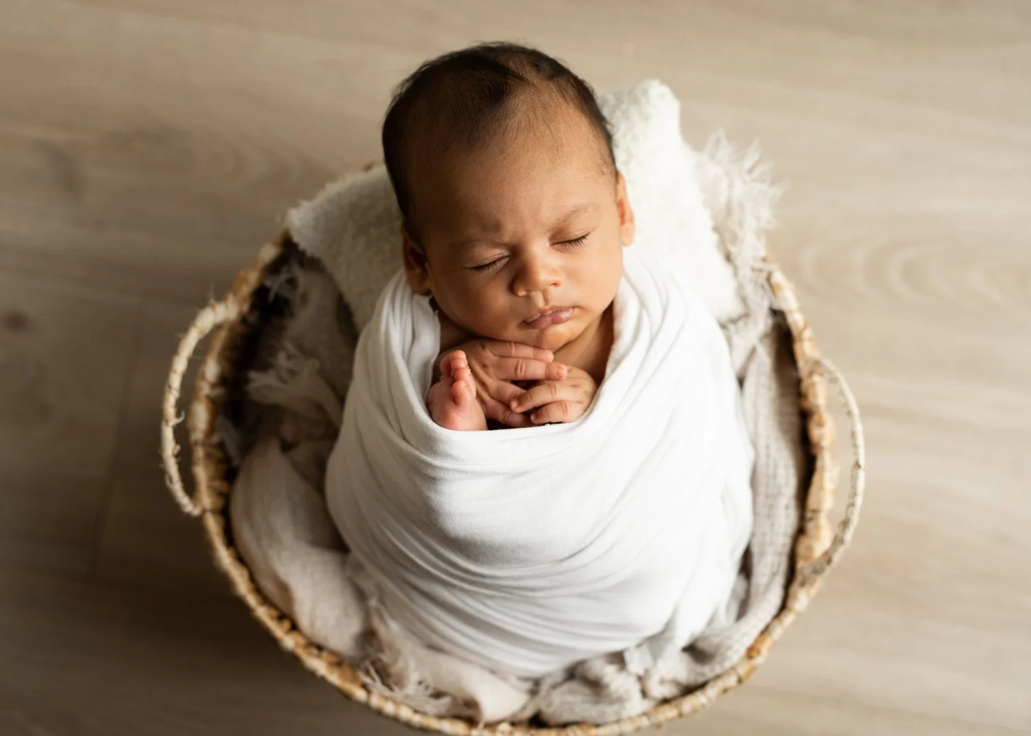 Newborn Photographers Near Me