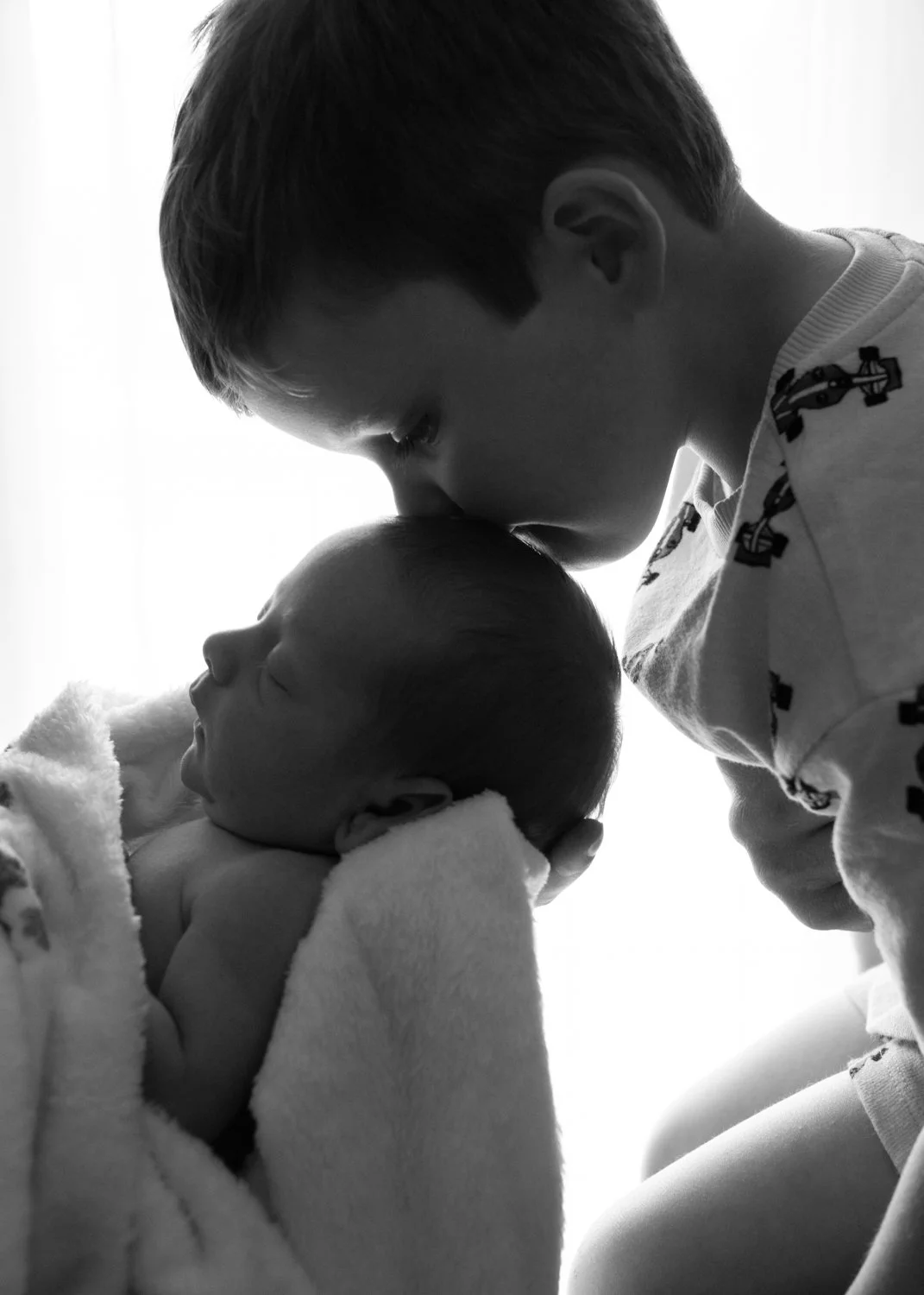 West Kelowna Newborn Photographer Natural