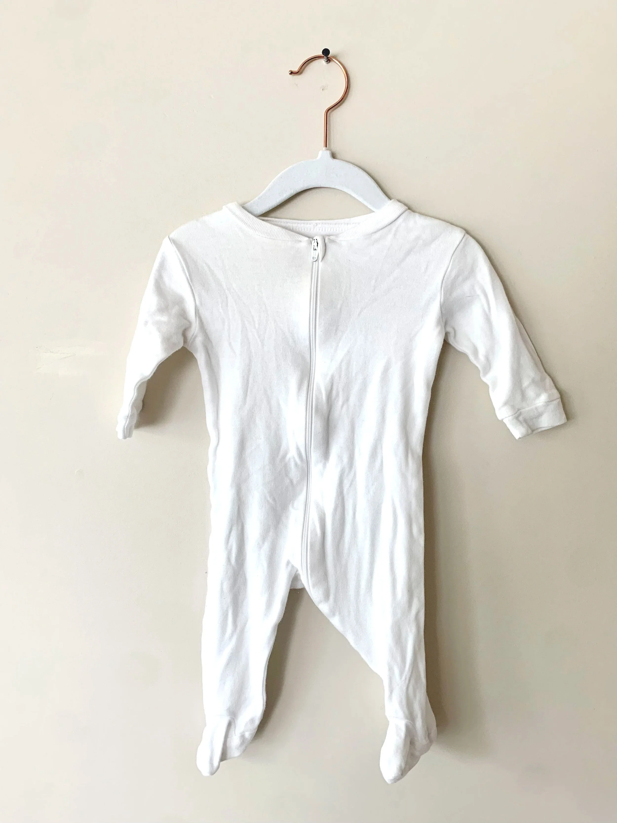 Basic Long Sleeve Sleeper | Size: 3-6M