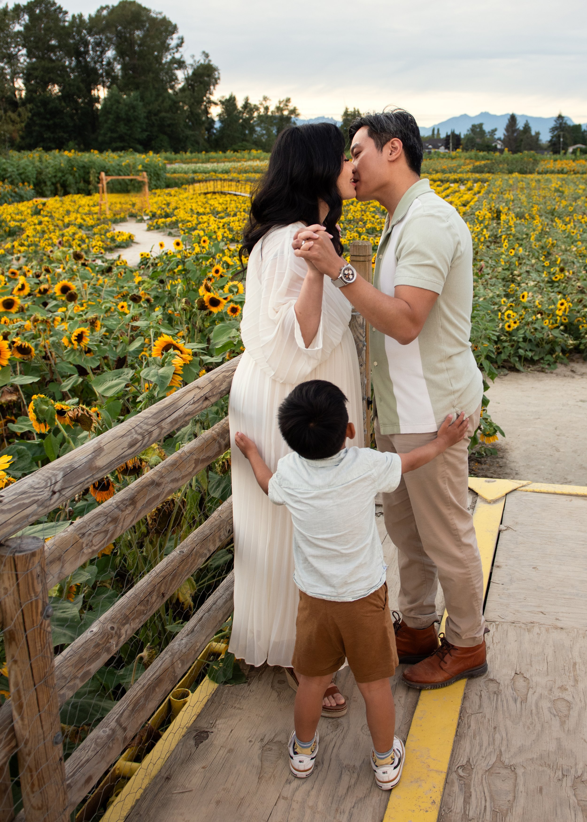 Maternity Photography Lifestyle Vancouver