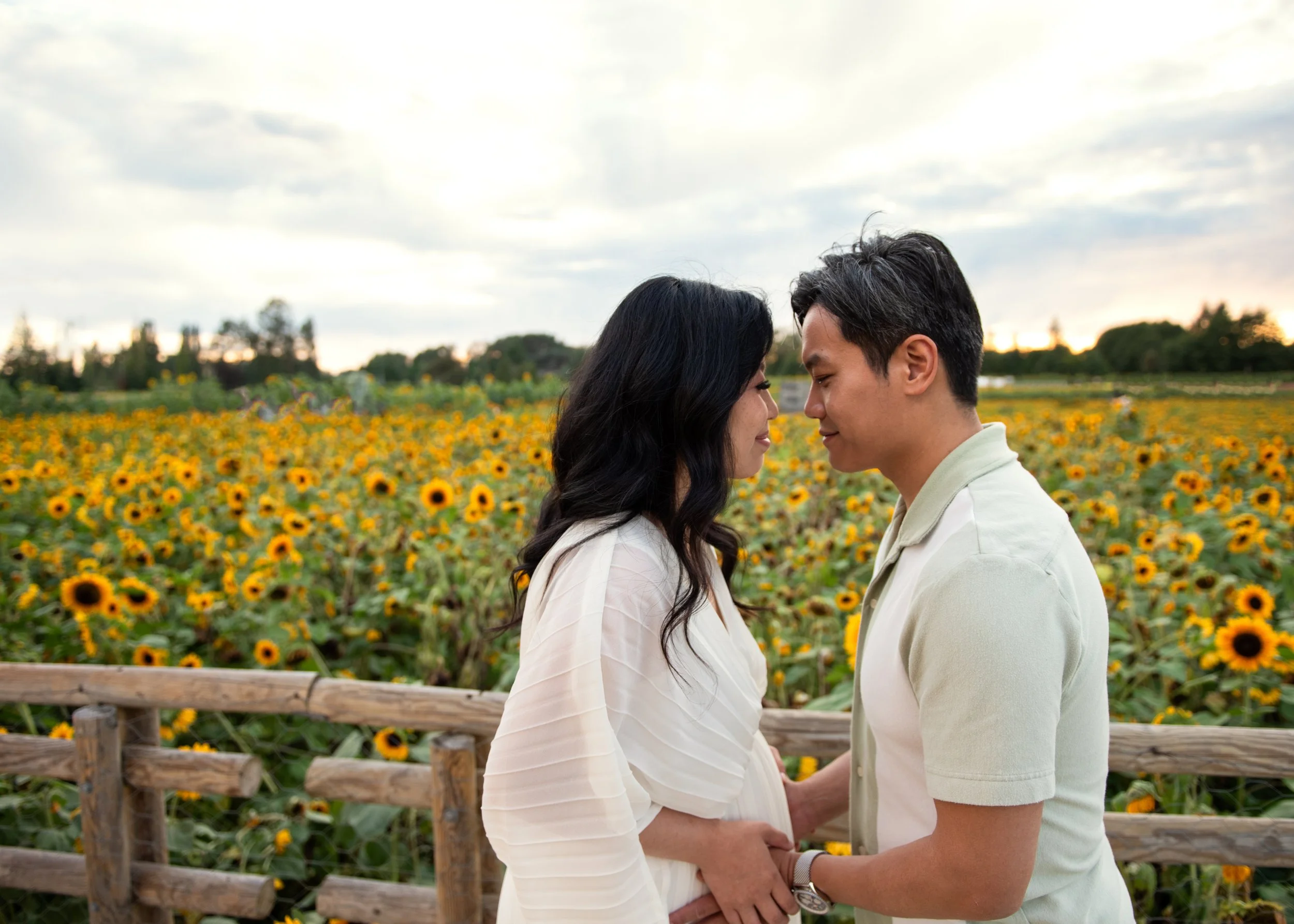 Maternity Session At Richmond Sunflower Festival