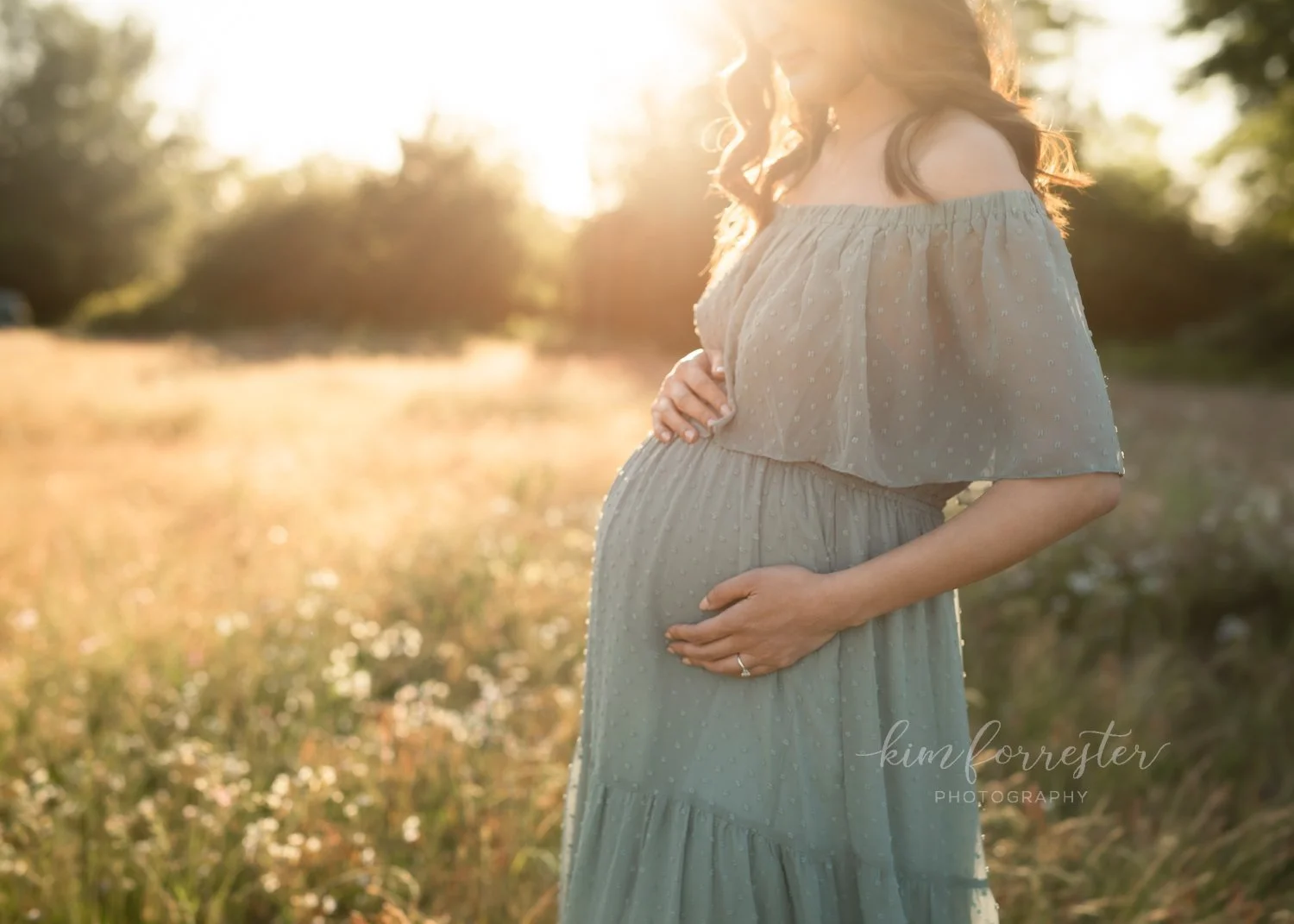 Kelowna Maternity Session Outdoor