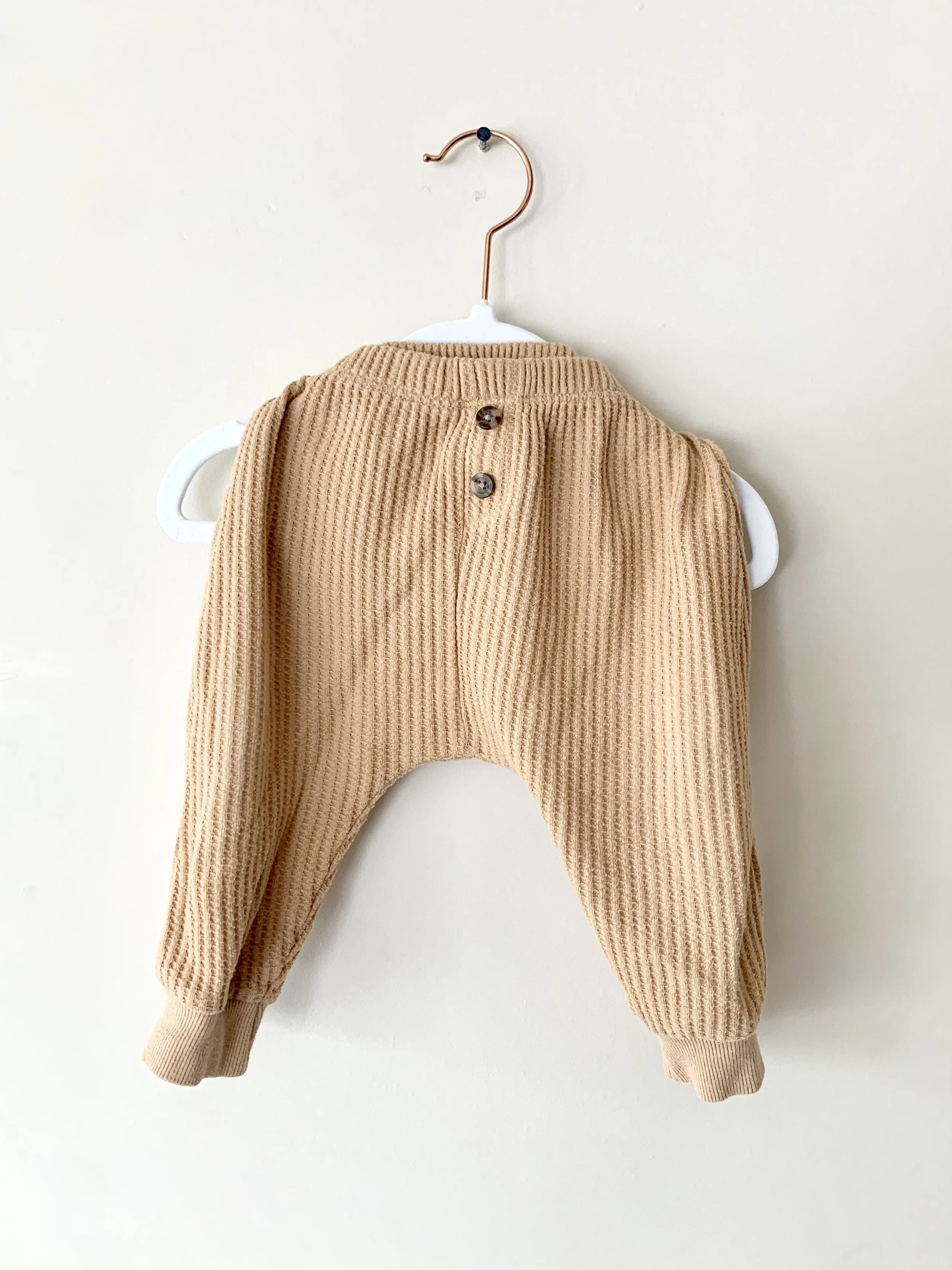 Waffle Button Pants | Size: 6-12M