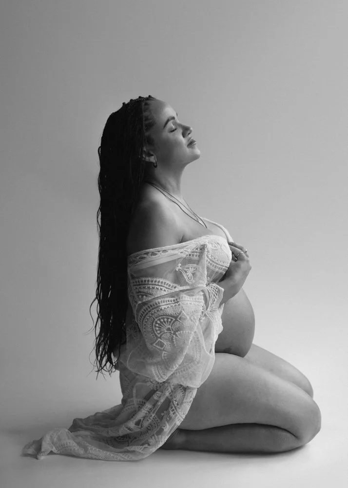 In Home Maternity Photography-9.JPG