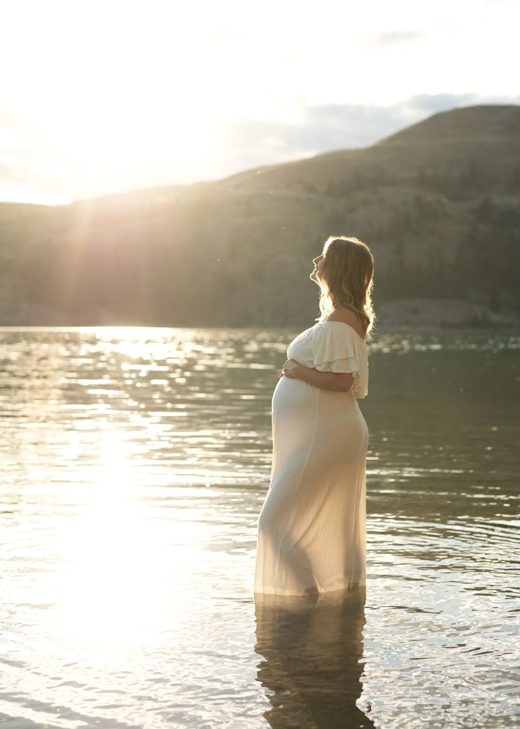 Kalamalka Lake Park Maternity Session-2.jpg