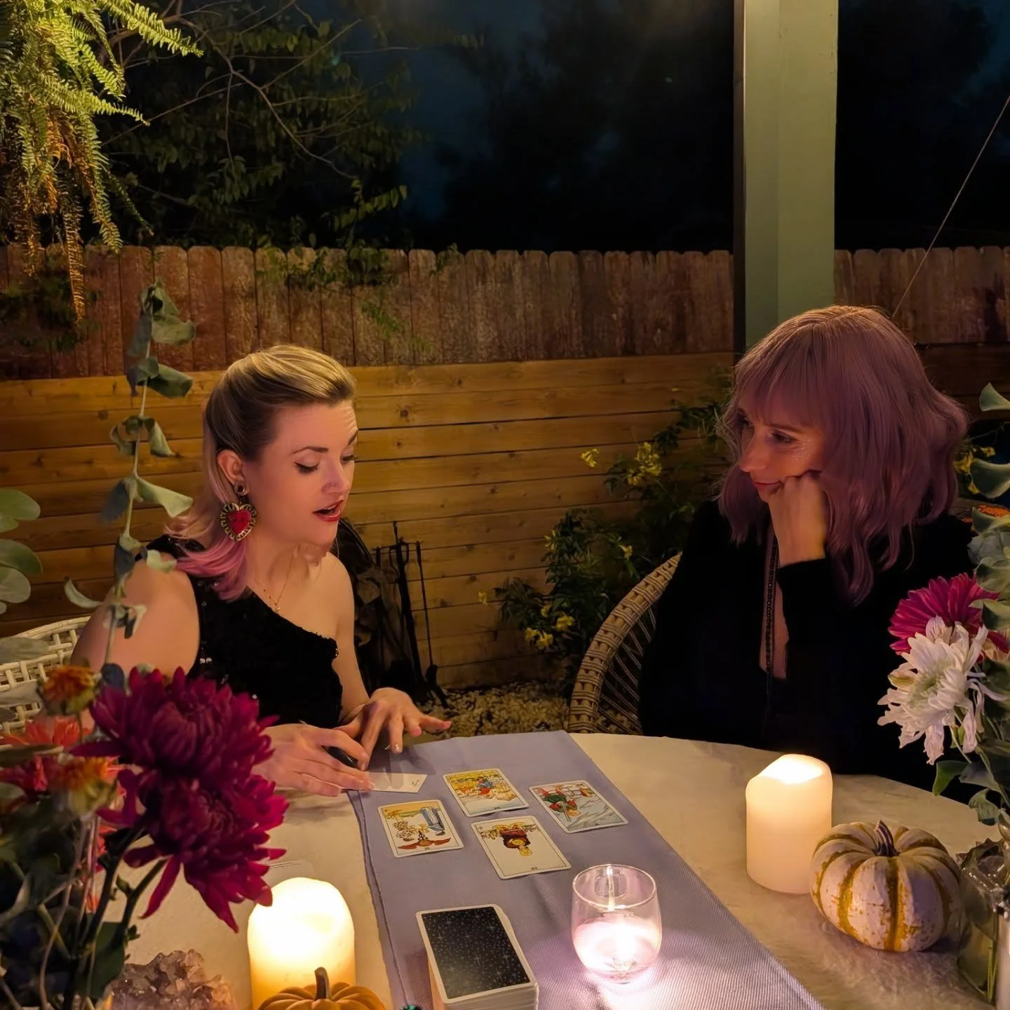 Candle glow and good conversation is my recipe for a great night. Tarot helps me leap over the small talk with strangers and dive right into great topics like their dreams, challenges, and plans for success. ✨