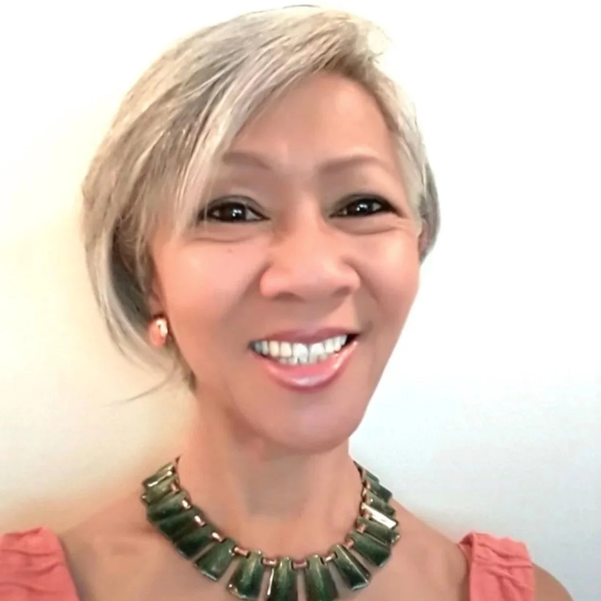 Lucita Padrones as Lily's mom