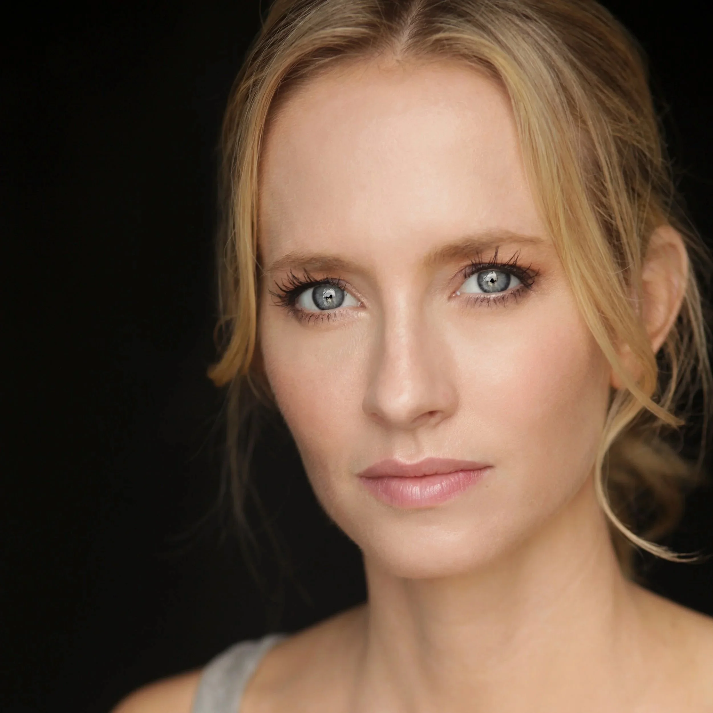 Cassie Kramer as Picture Perfect Mom