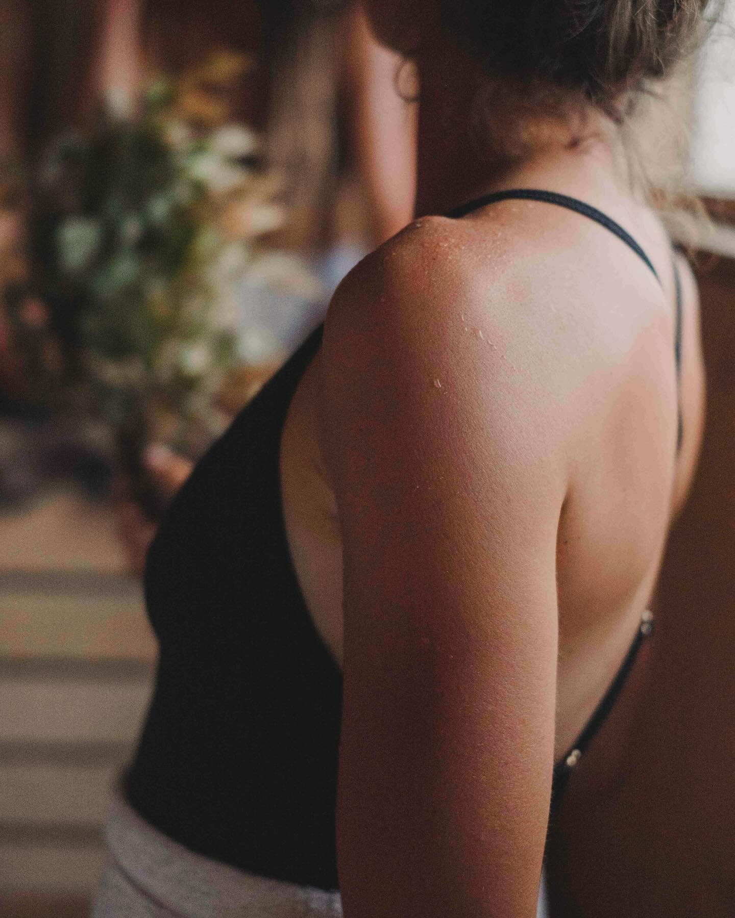 // OLLA HIKI SAUNA //

@olla.hiki.sauna.cornwall and @seaviewtipis have been sharing a field for 3 wonderful years. We have both grown together as business women - riding the ebs and flows of small business life together &amp; had many glorious sweat