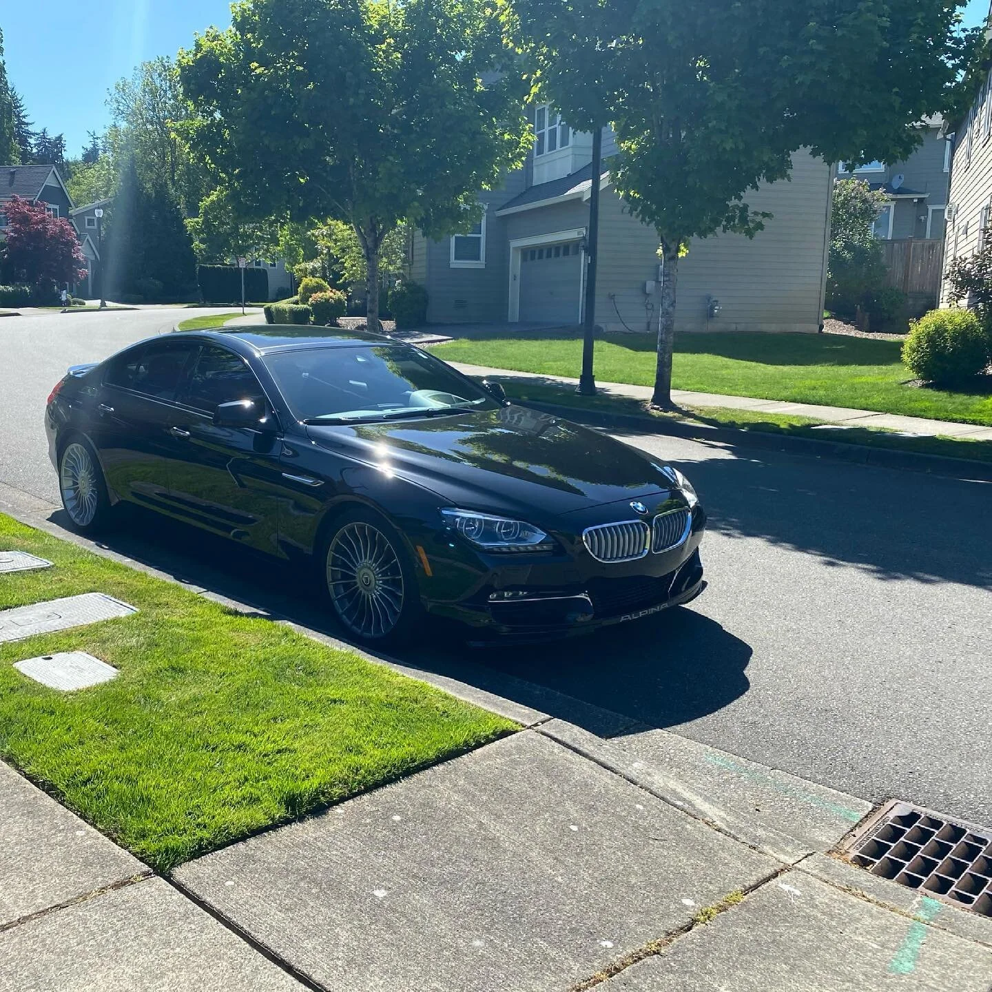 Showings in Issaquah and Redmond today. Loving this sun! #hendletonrealestate #realestate #bellevue #bellevuewashington #alpina #alpinab6