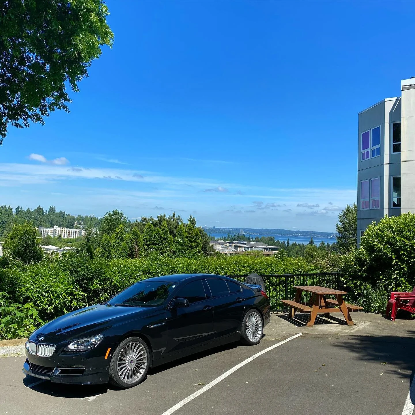 Showings on Mercer Island. What a view!! #hendletonrealestate #realestate #alpina #alpinab6