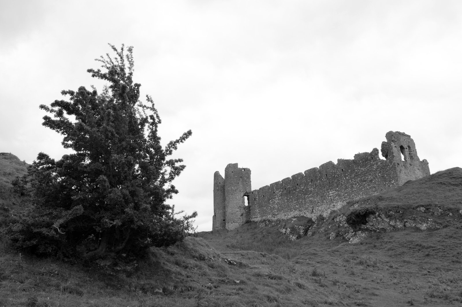 Roache Castle Black and White 2