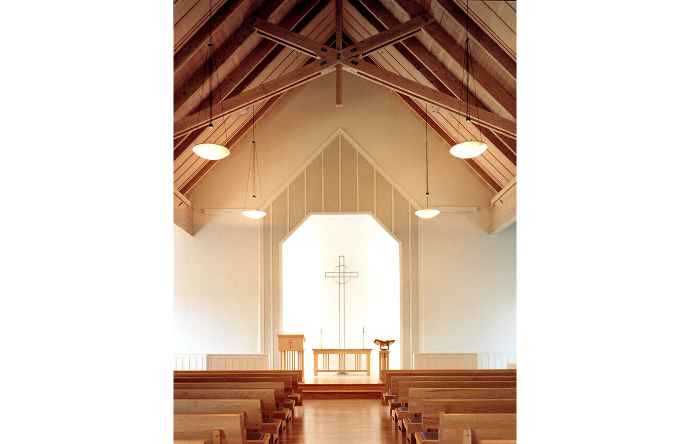 05-Int (Altar w-brown trusses FB).jpg