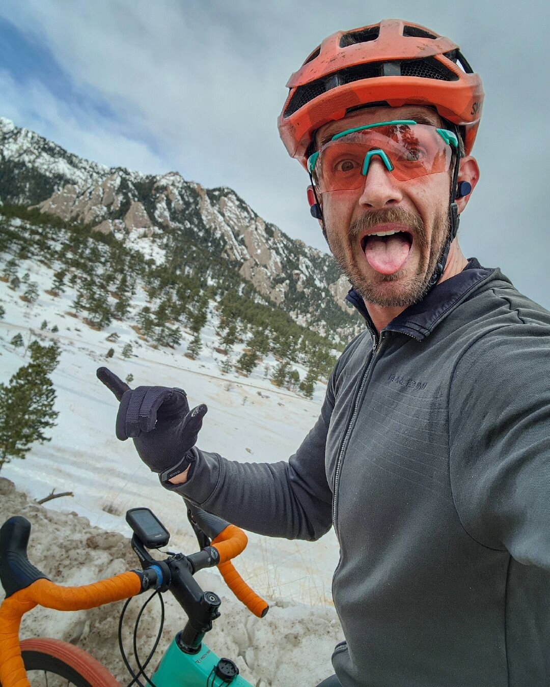 Restacking the building blocks of fitness in the most fun way I know how...with a healthy balance of riding with the people and structured solo long distance rides for the soul! 🤘🚲

1600 miles and 100+ saddle hours deep into 2024 as I eagerly get b