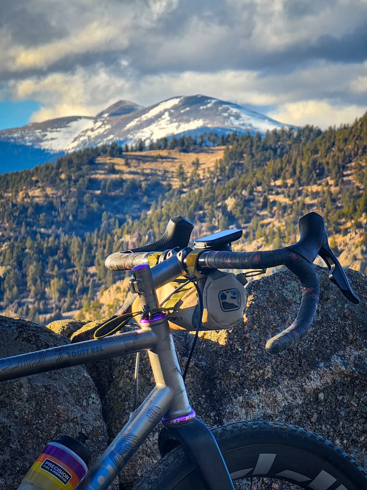 It's not every Christmas Day that you can ride up to Gold Hill, but the weather allowed it this year! ⛰️

It's a true delight to be able to call this the backyard hill. 🚲