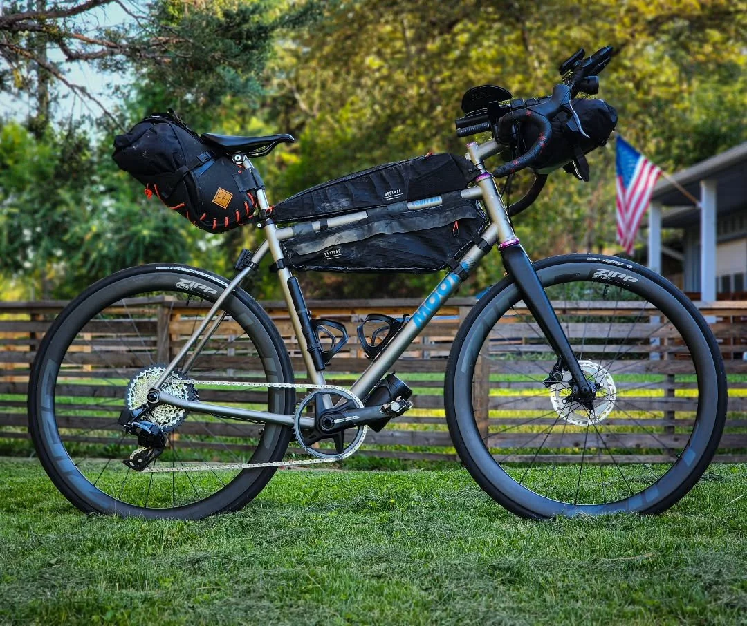 Adventure mode: ACTIVATED 🚲

After a handful of travel snafus and a temporily missing bike bag, I'm now confident that my steed and I will make it to the start line of the 1400 mile @pancelticraceseries around Ireland, starting in 19 hours from Conw