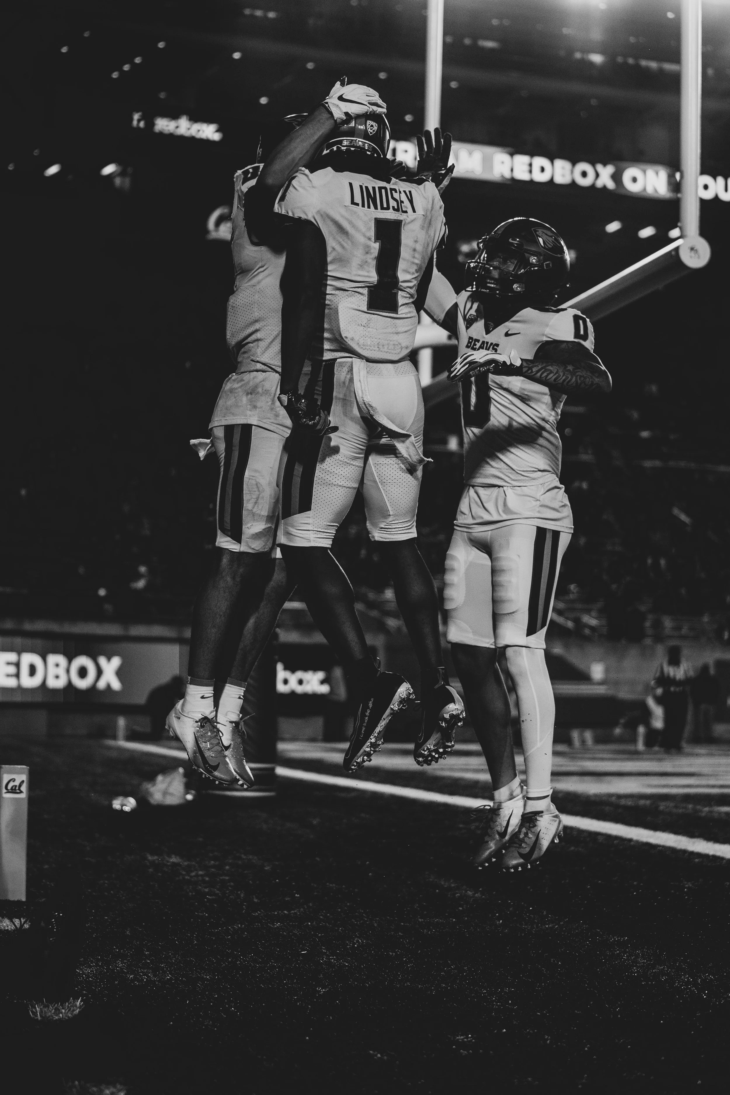 Tyjon Lindsey_Oregon St_FB_20211030_183740_ArdinLo-2.jpg