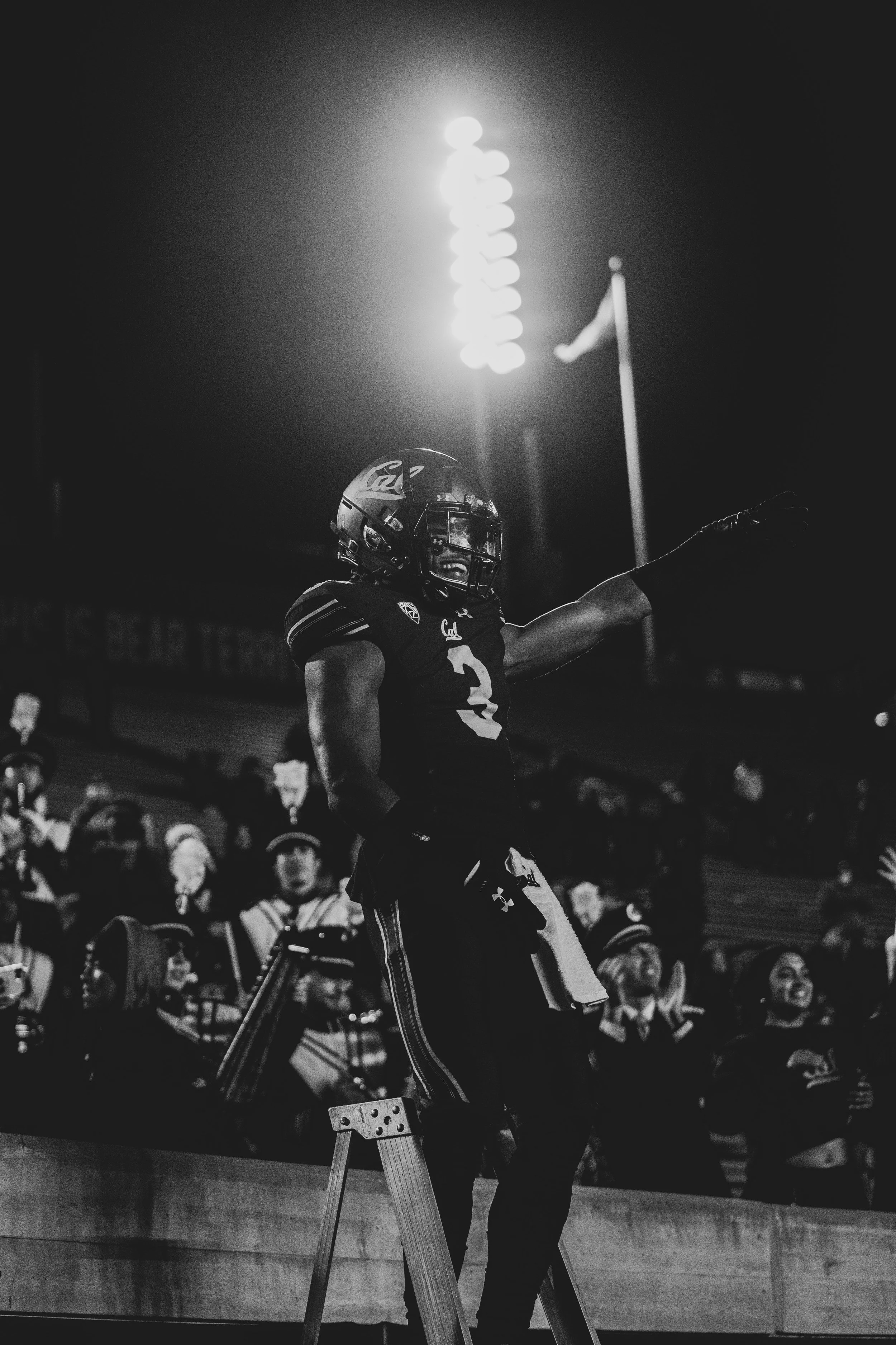 Elijah Hicks_Cal_FB_20211030_191938_ArdinLo.jpg