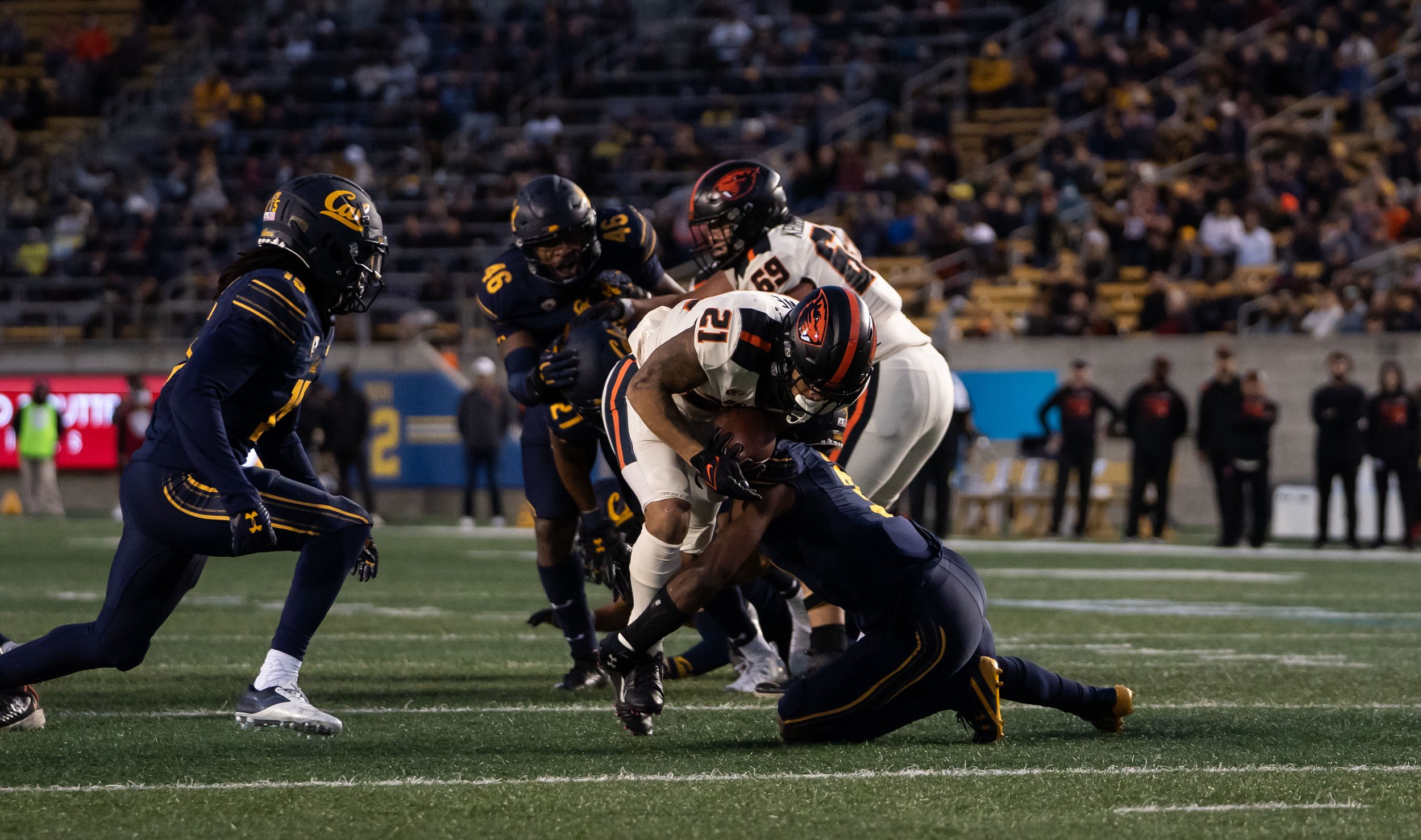 Trey Lowe_Oregon St_FB_20211030_181553_ArdinLo-2.jpg