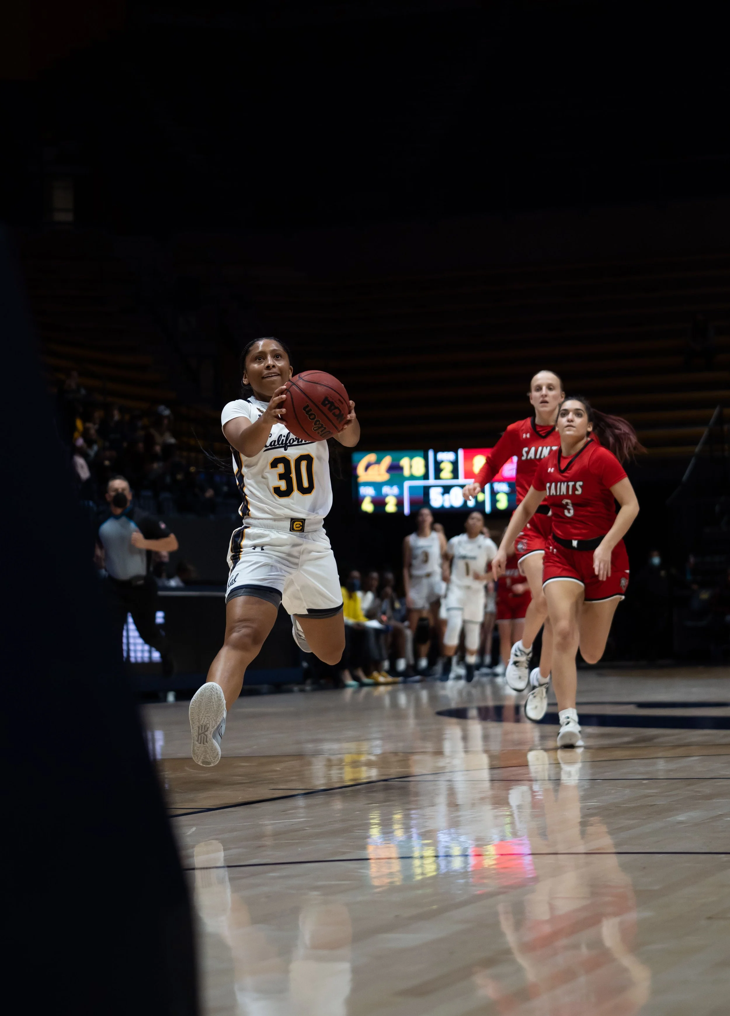 Jayda Curry_Cal_WBB_20211104_193239_ArdinLo.jpg