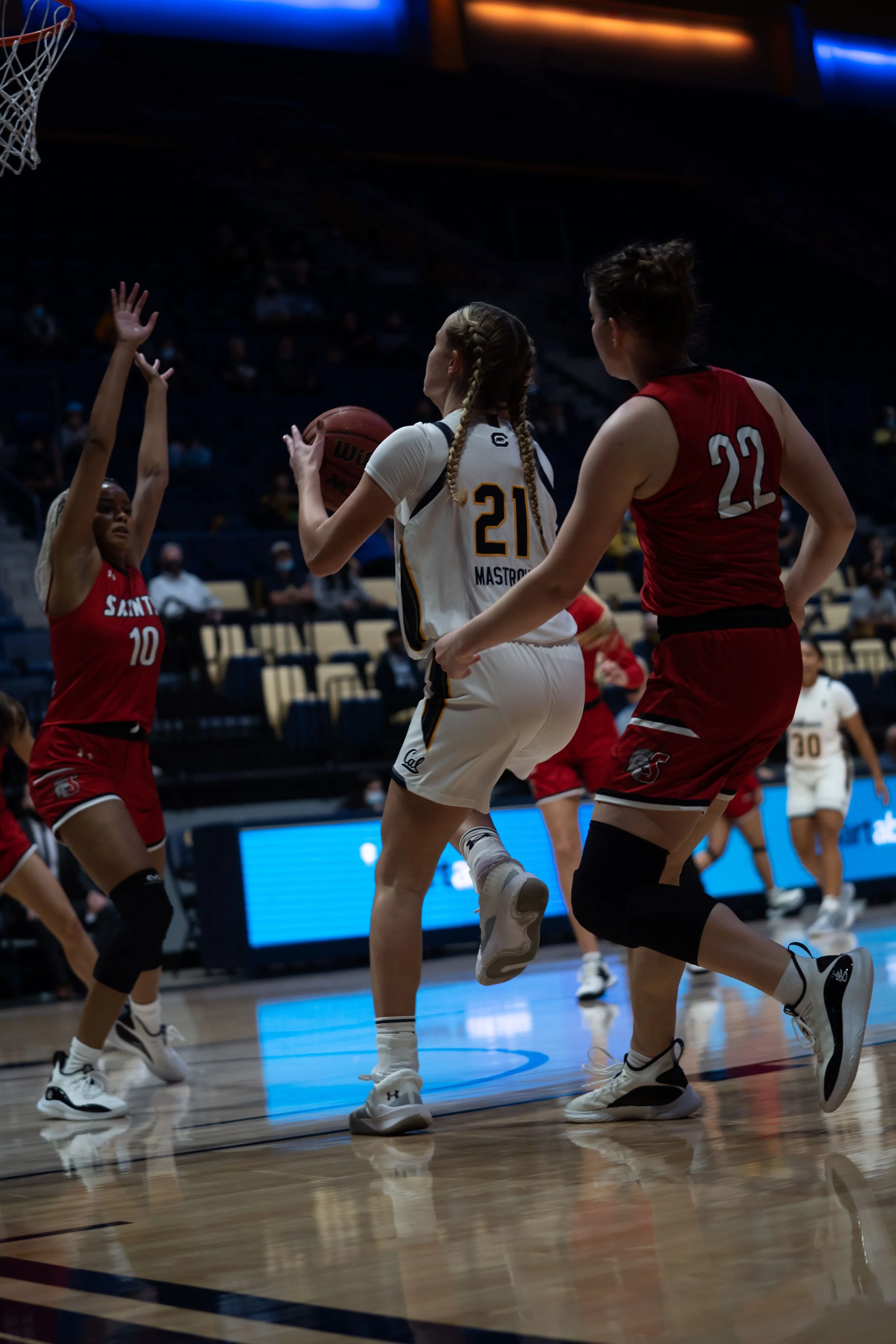 Mia Mastrov_Cal_WBB_20211104_191601_ArdinLo-2.jpg