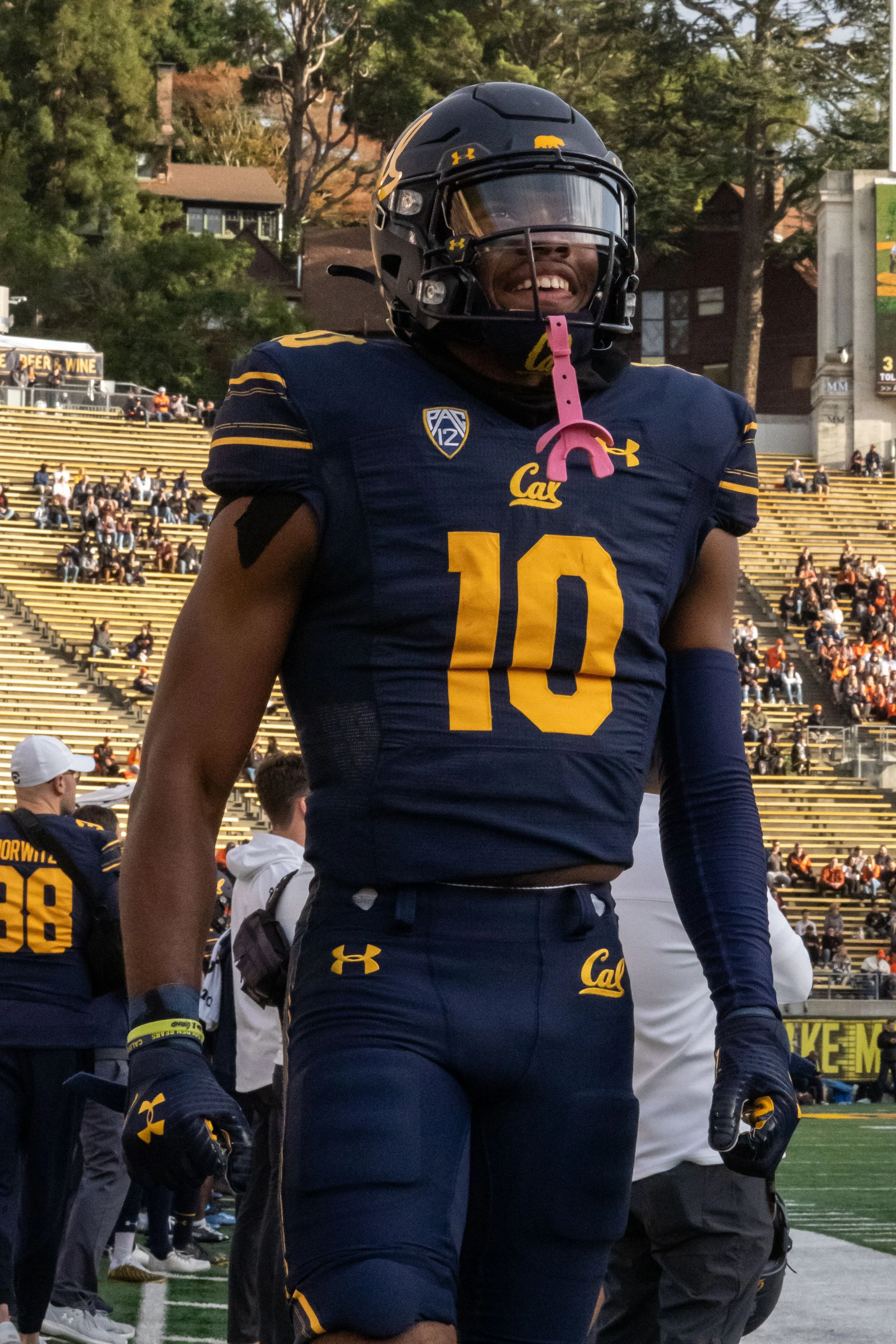 Jeremiah Hunter_Cal_FB_20211030_164634_ArdinLo.jpg