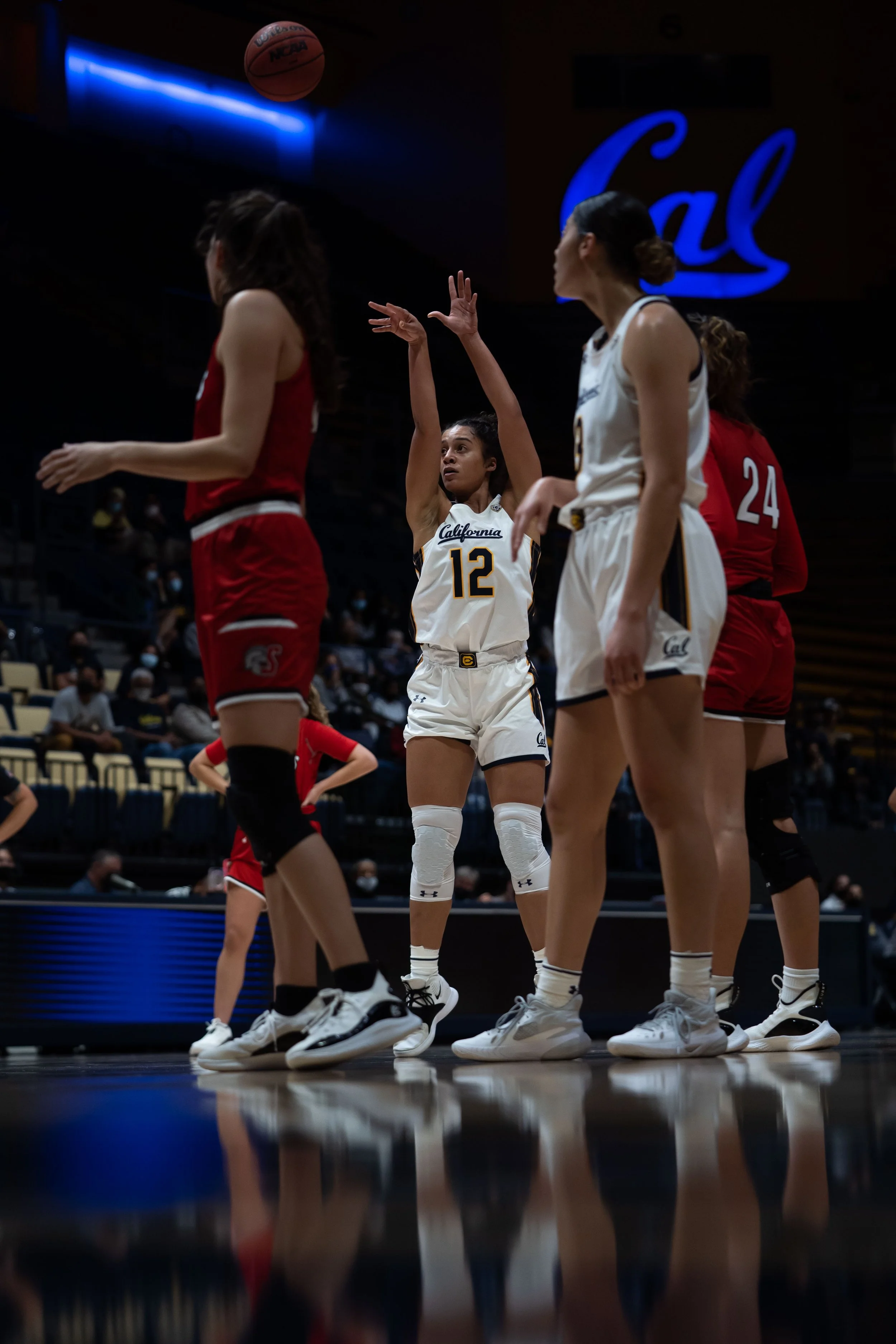 Jadyn Bush_Cal_WBB_20211104_192647_ArdinLo.jpg