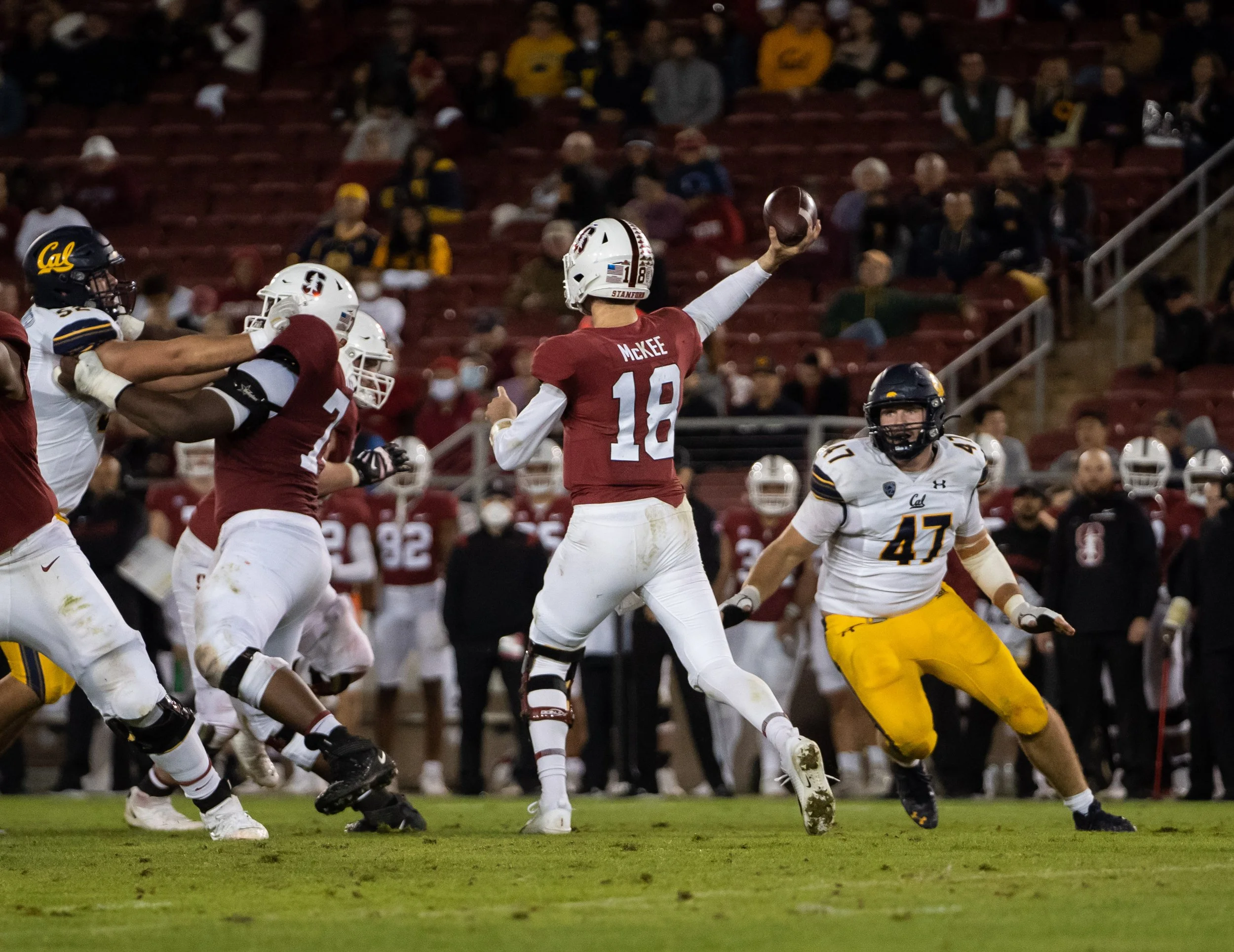 Tanner McKee_Stanford_FB_20211120_200138_ArdinLo.jpg