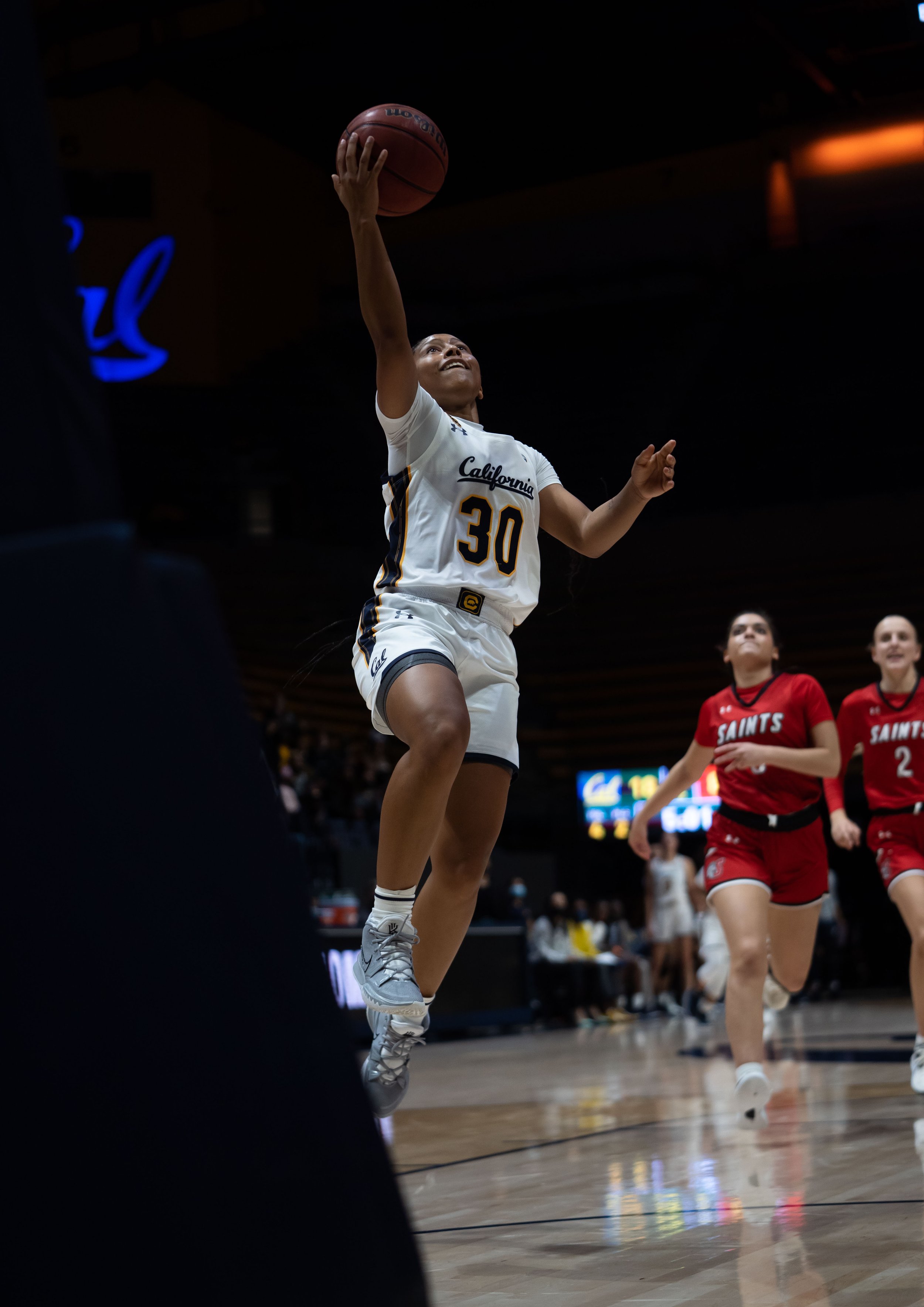 Jayda Curry_Cal_WBB_20211104_193239_ArdinLo-2.jpg