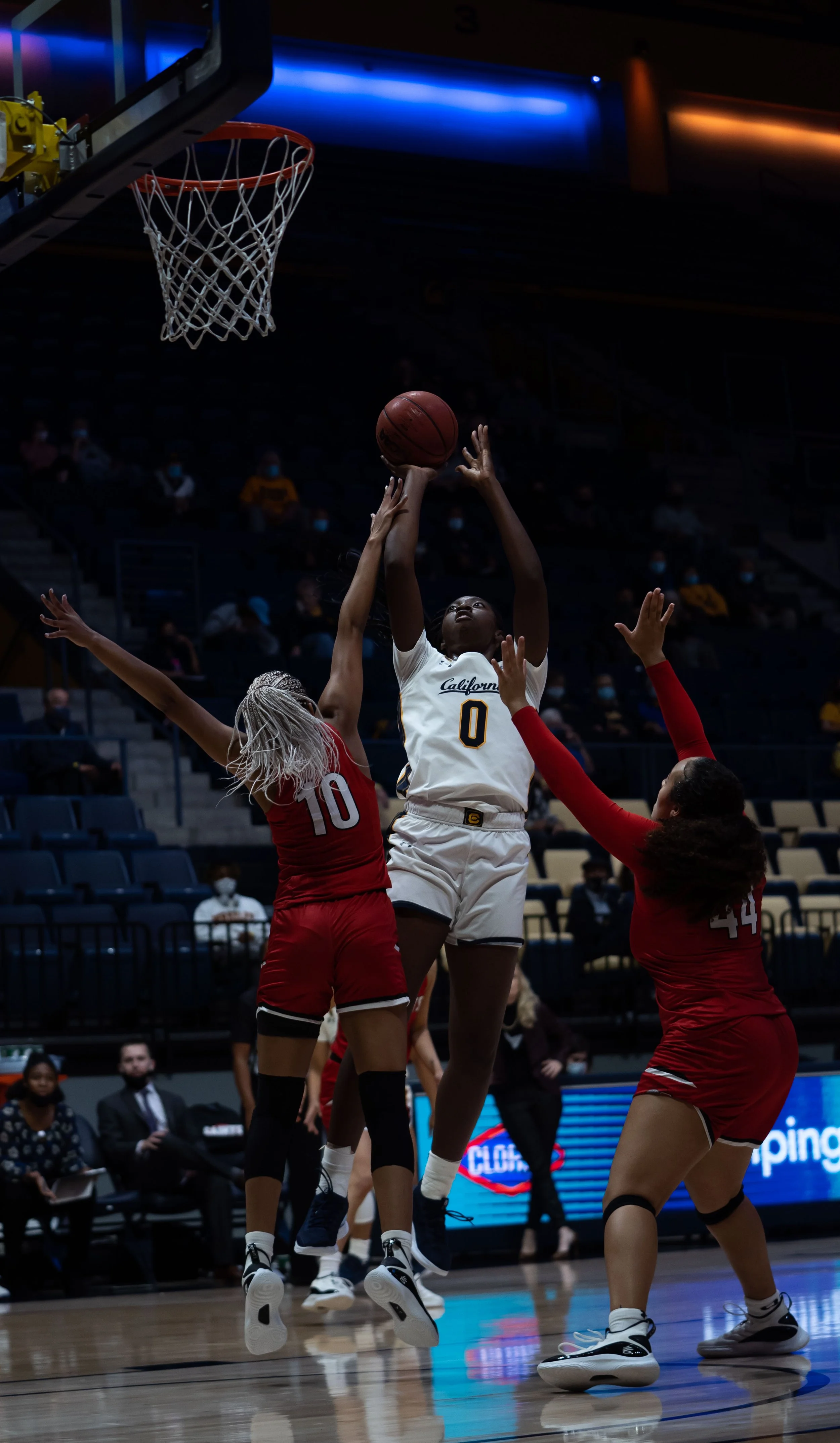 Ugonne Michelle Onyiah_Cal_WBB_20211104_191848_ArdinLo.jpg
