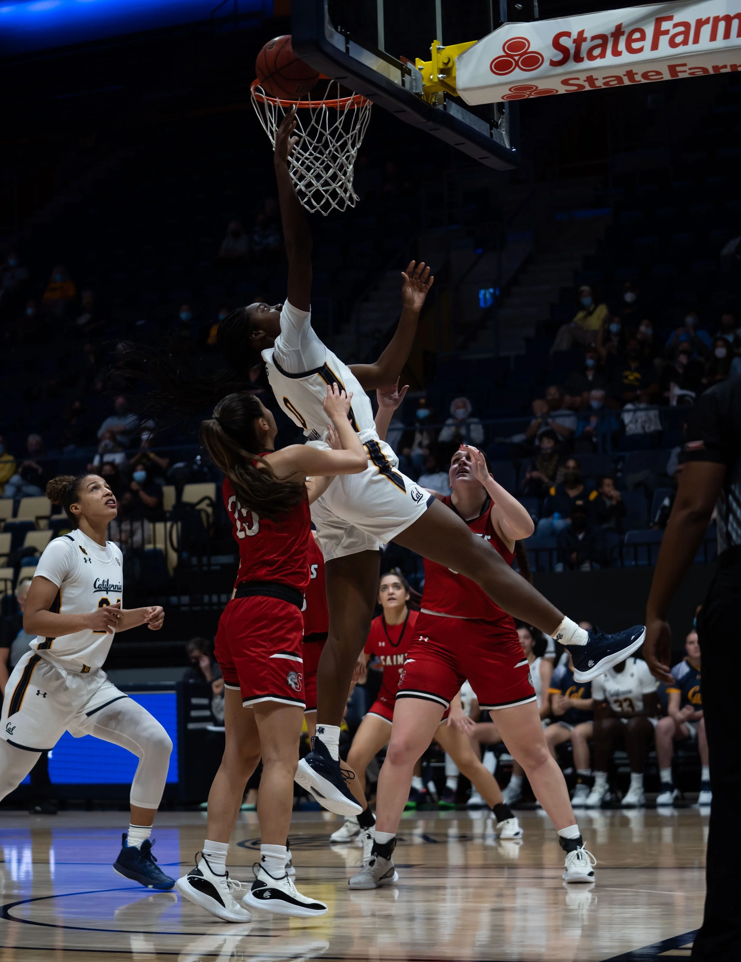 Ugonne Michelle Onyiah_Cal_WBB_20211104_203810_ArdinLo-3.jpg