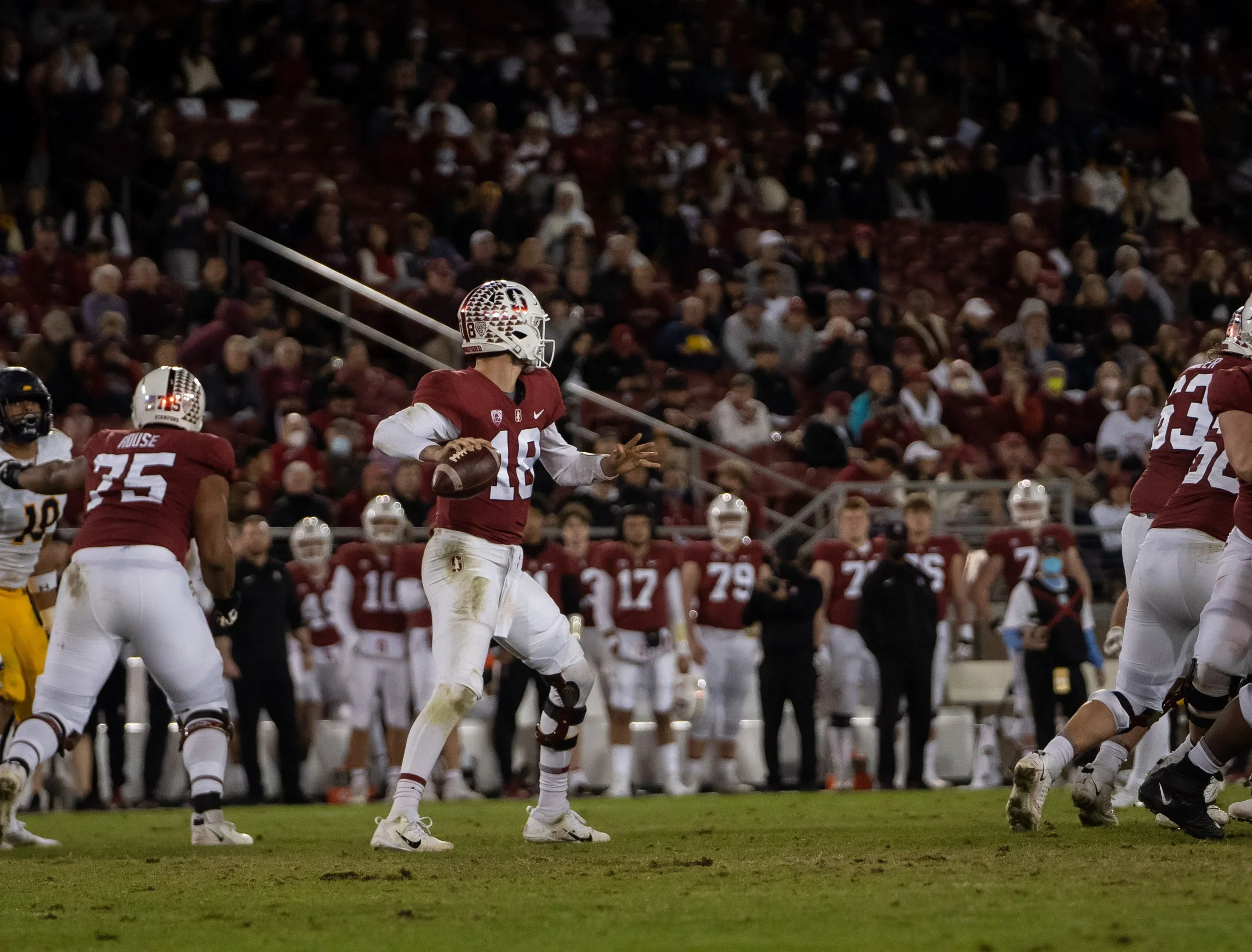 Tanner McKee_Stanford_FB_20211120_193918_ArdinLo.jpg