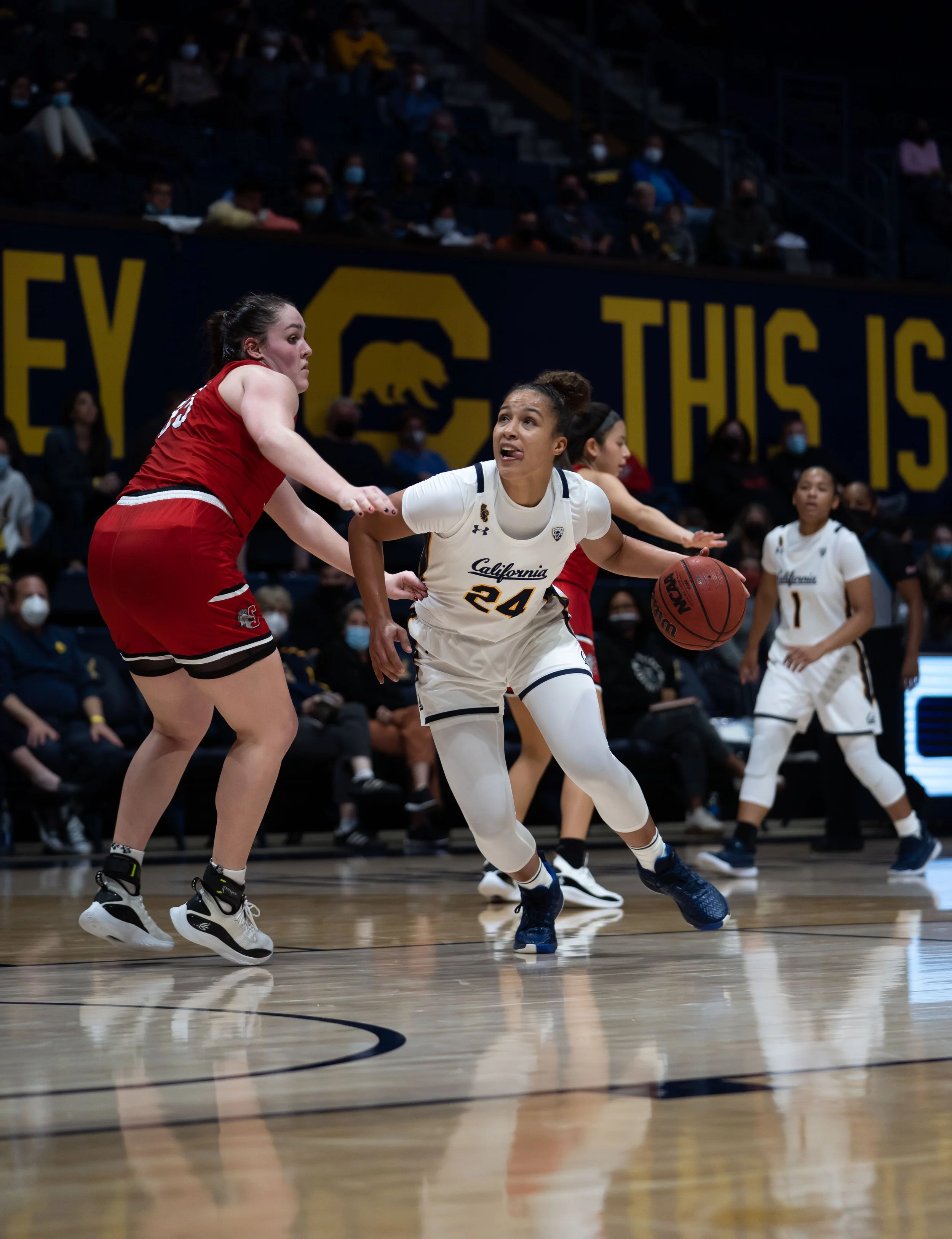 Evelien Lutje Schipholt_Cal_WBB_20211104_202912_ArdinLo.jpg